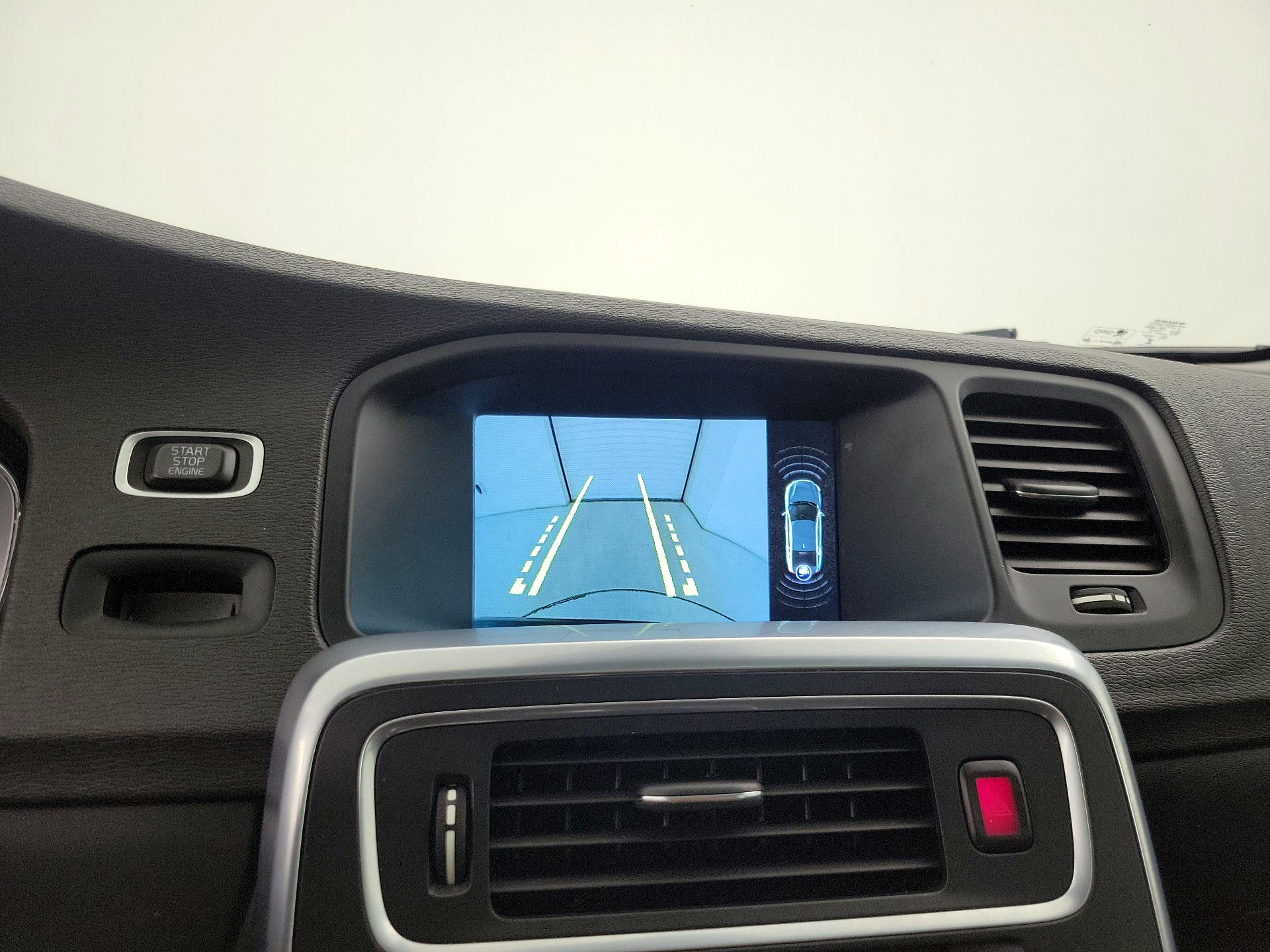 Thumbnail: 2015 Volvo S60 - 15