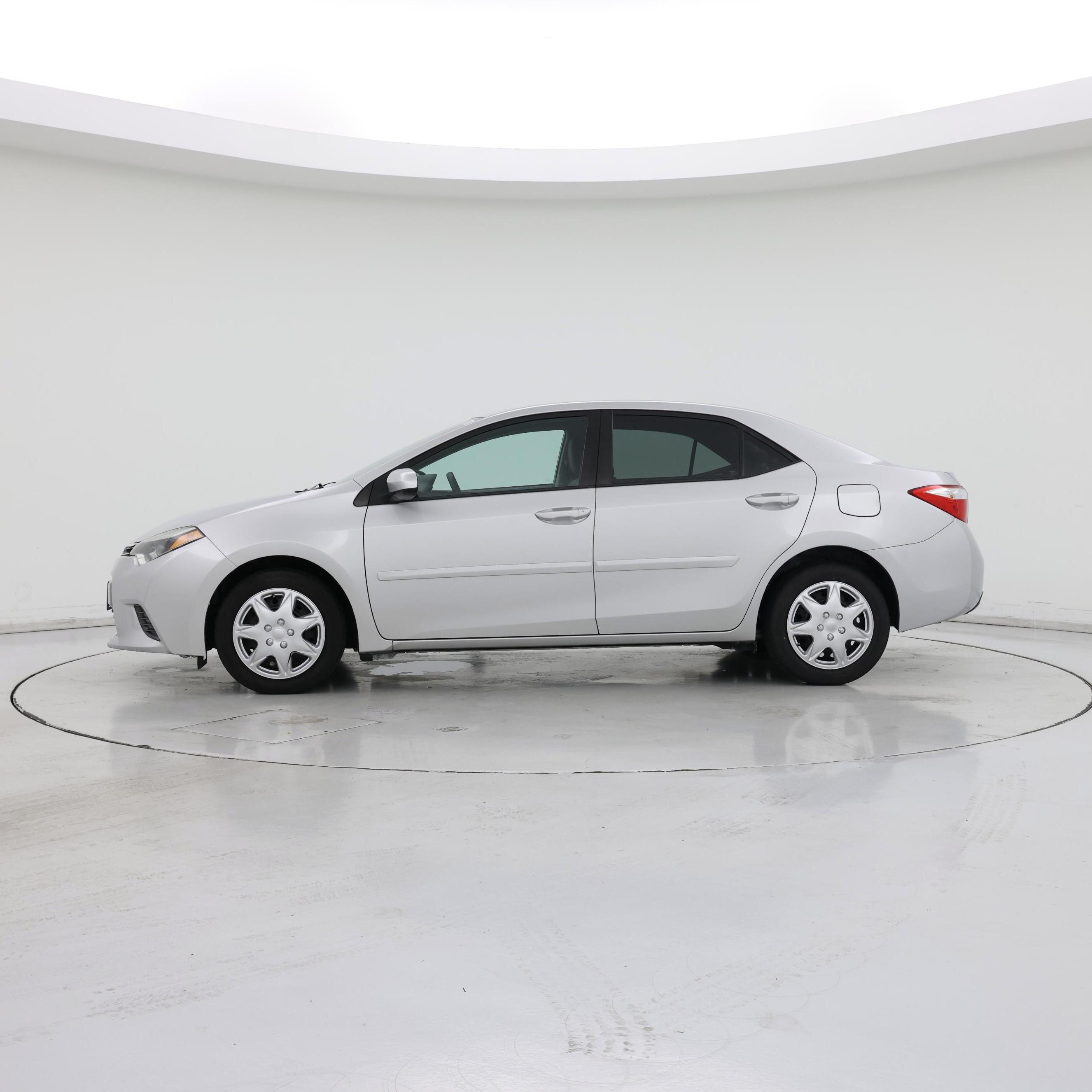 Thumbnail: 2016 Toyota Corolla - 3