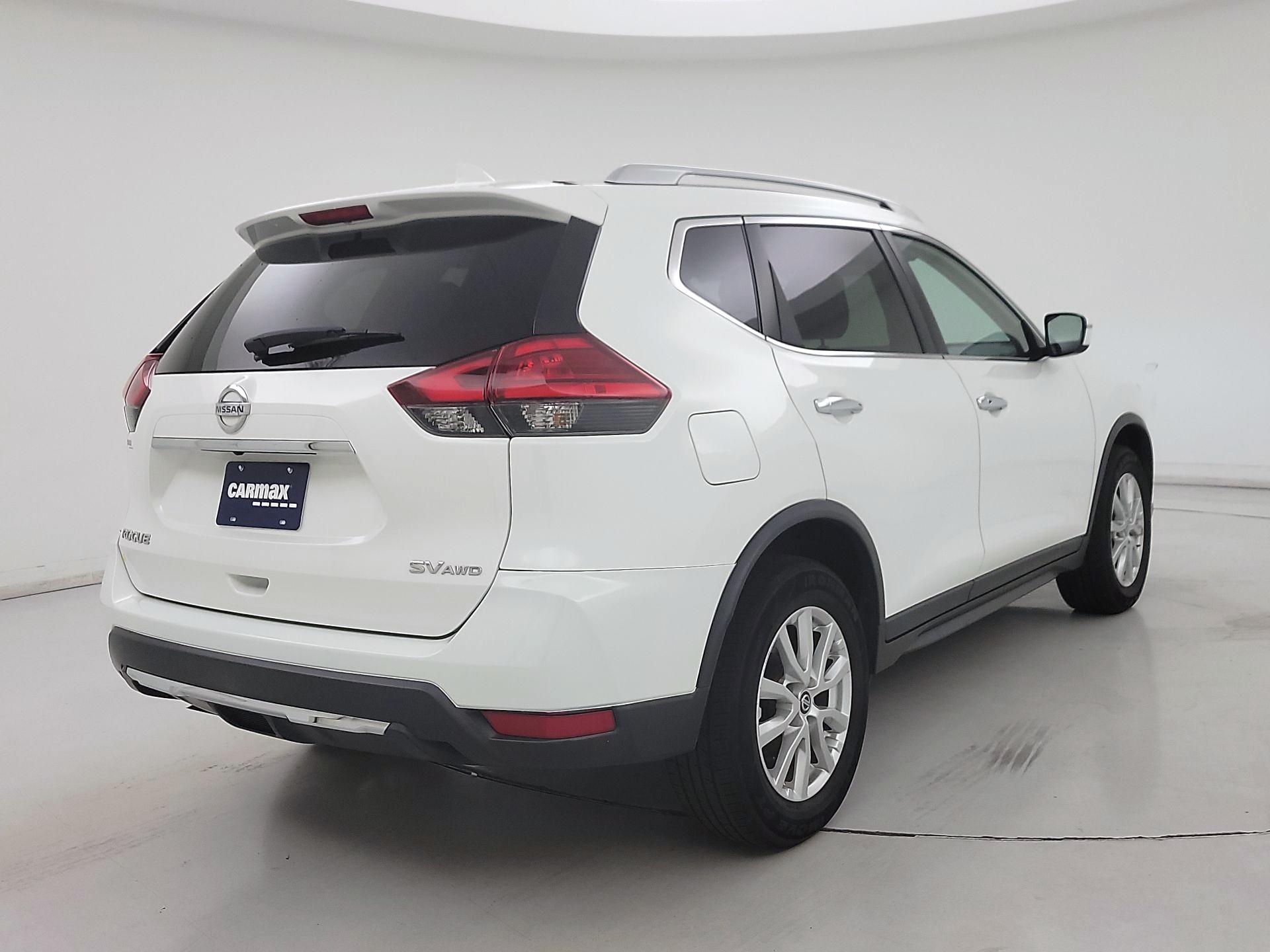 Thumbnail: 2017 Nissan Rogue - 5