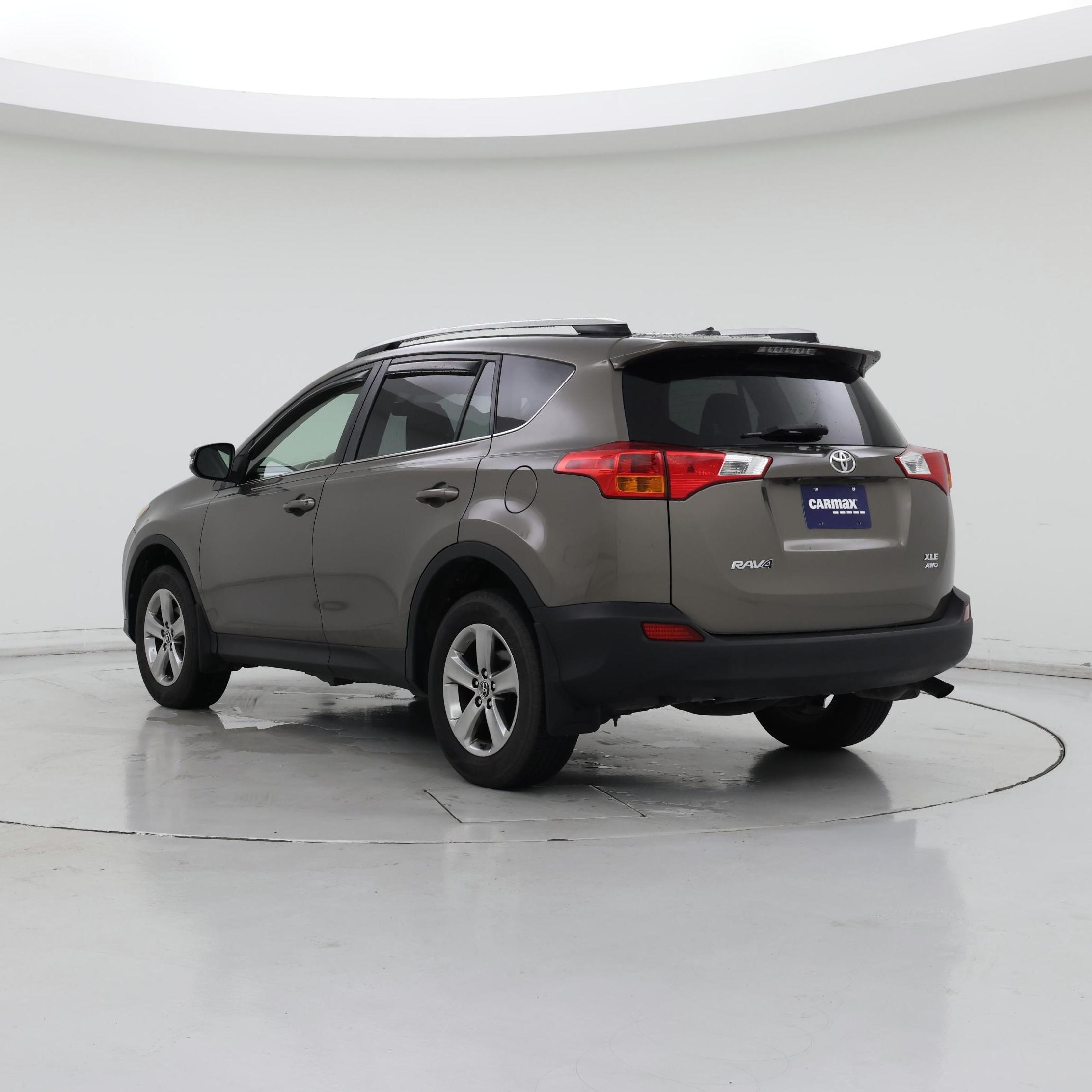 Thumbnail: 2015 Toyota RAV4 - 2
