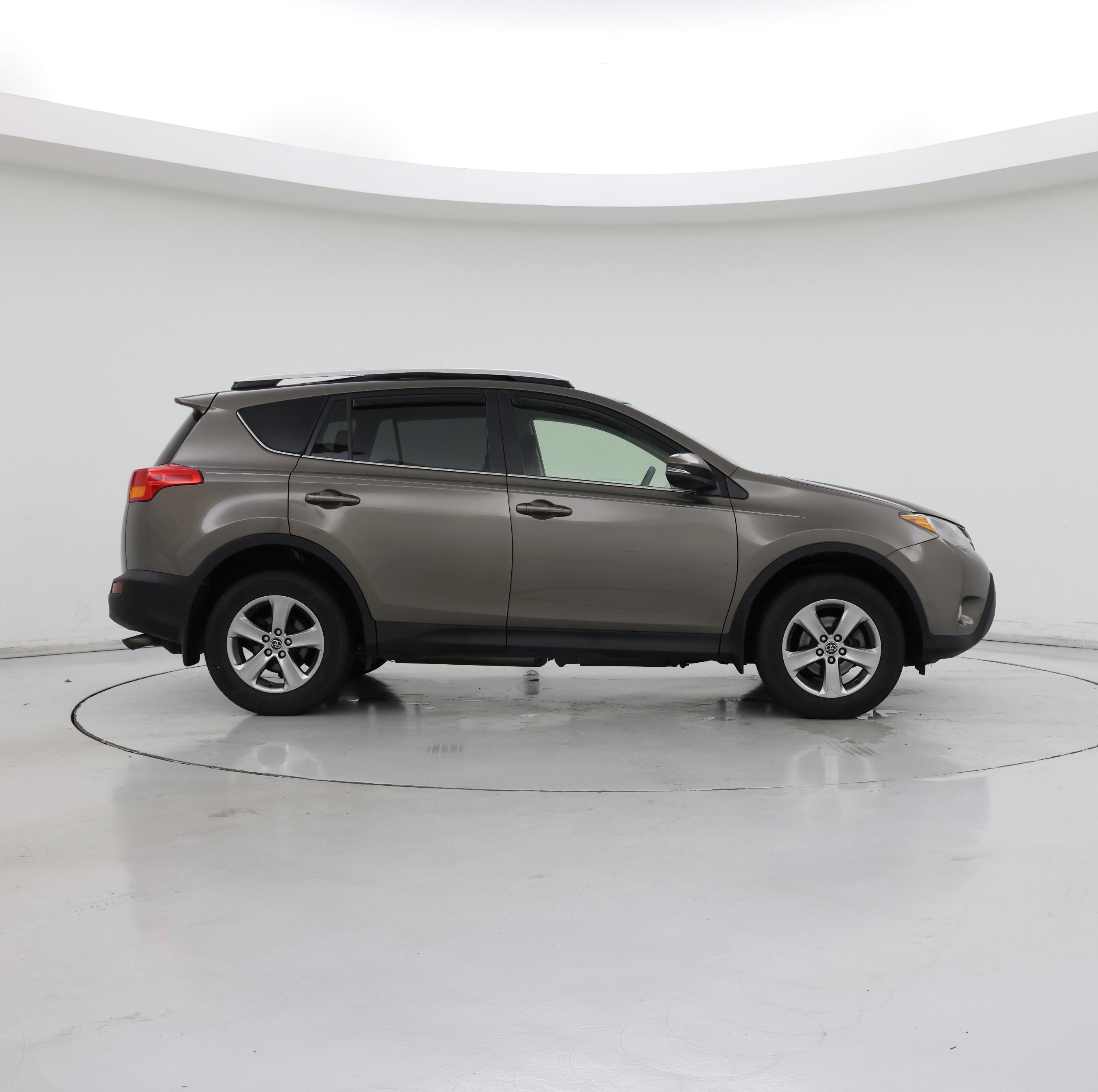 Thumbnail: 2015 Toyota RAV4 - 7