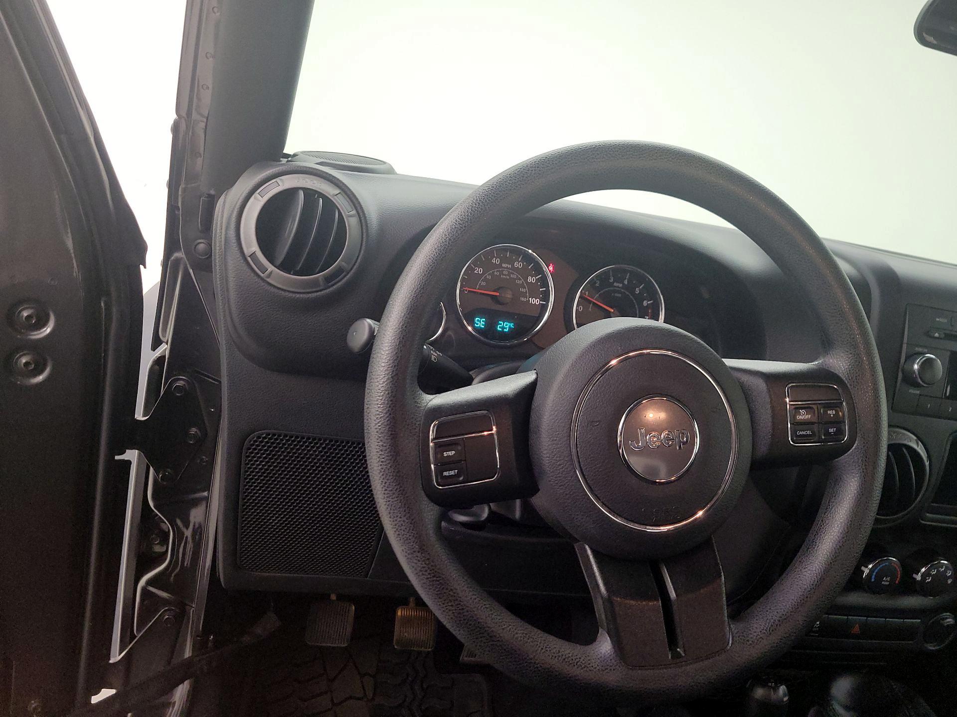 Thumbnail: 2017 Jeep Wrangler - 10