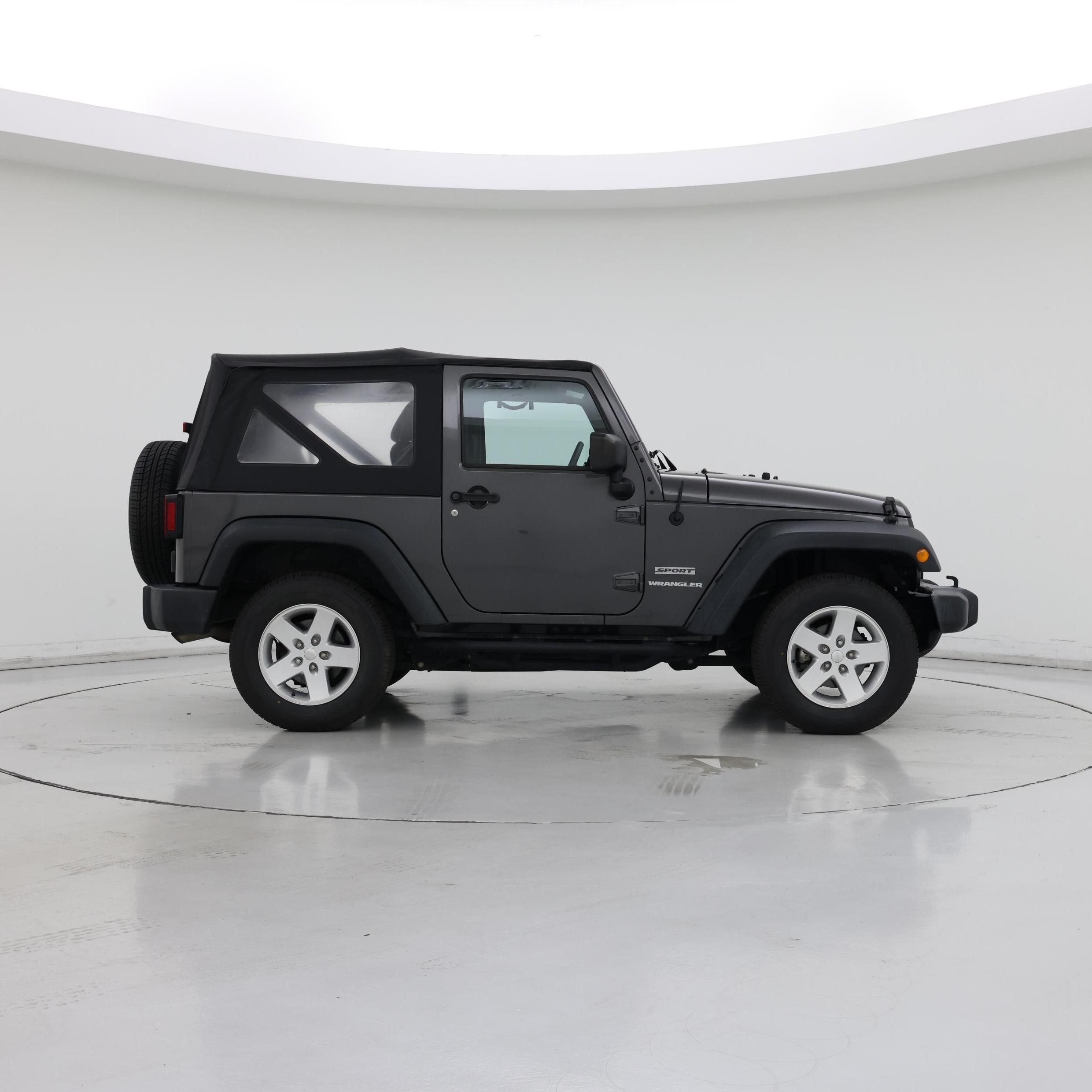 Thumbnail: 2017 Jeep Wrangler - 7