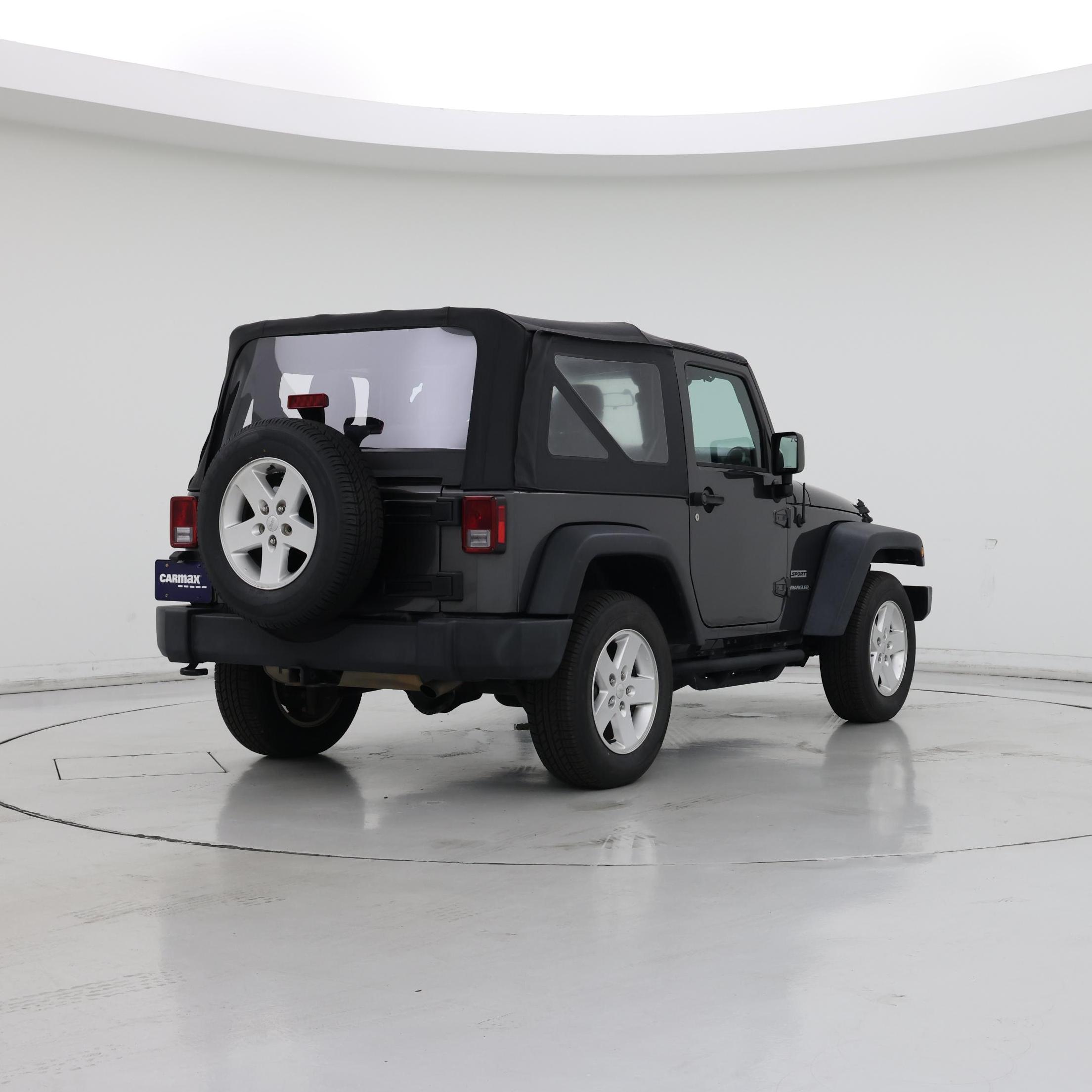 Thumbnail: 2017 Jeep Wrangler - 8