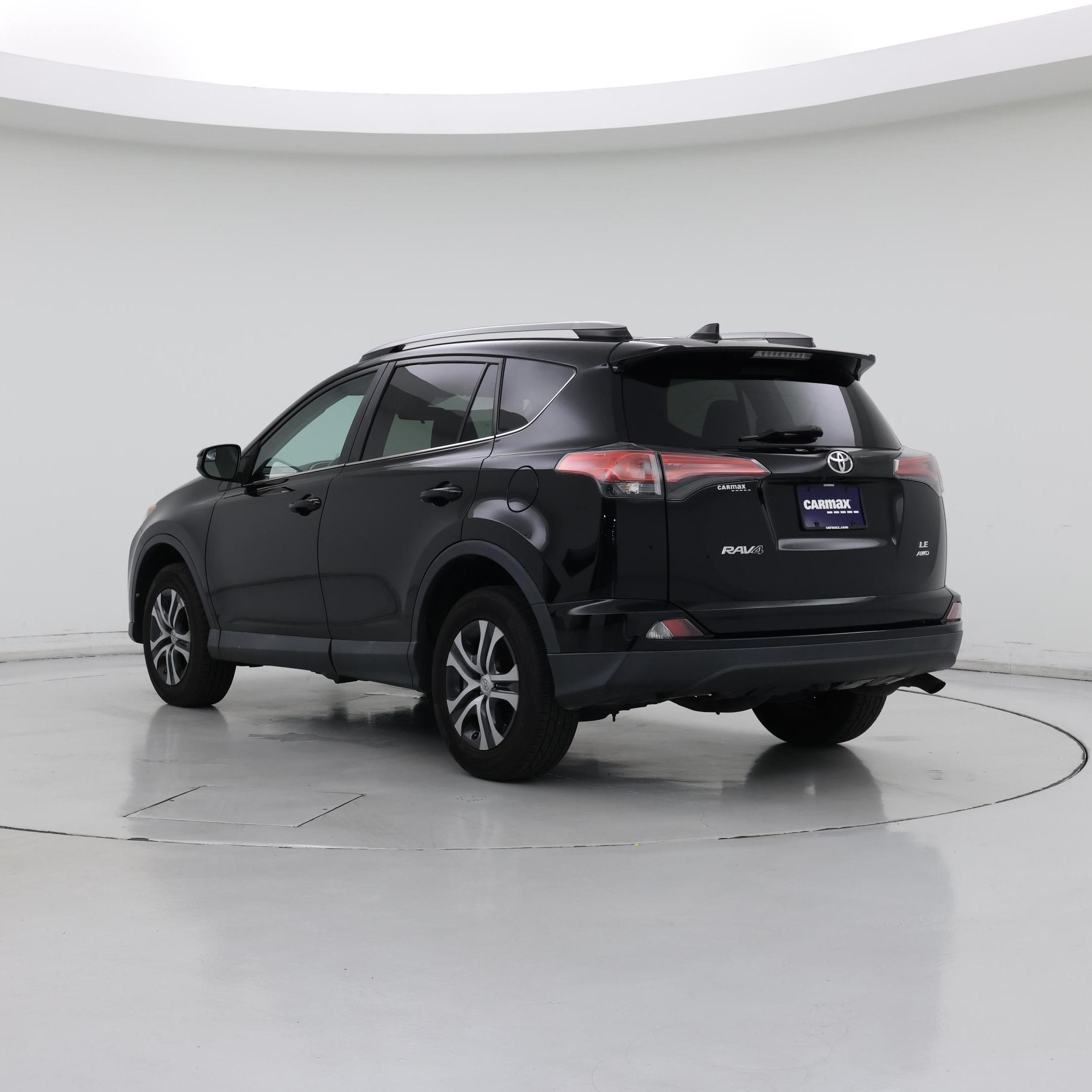 Thumbnail: 2017 Toyota RAV4 - 2