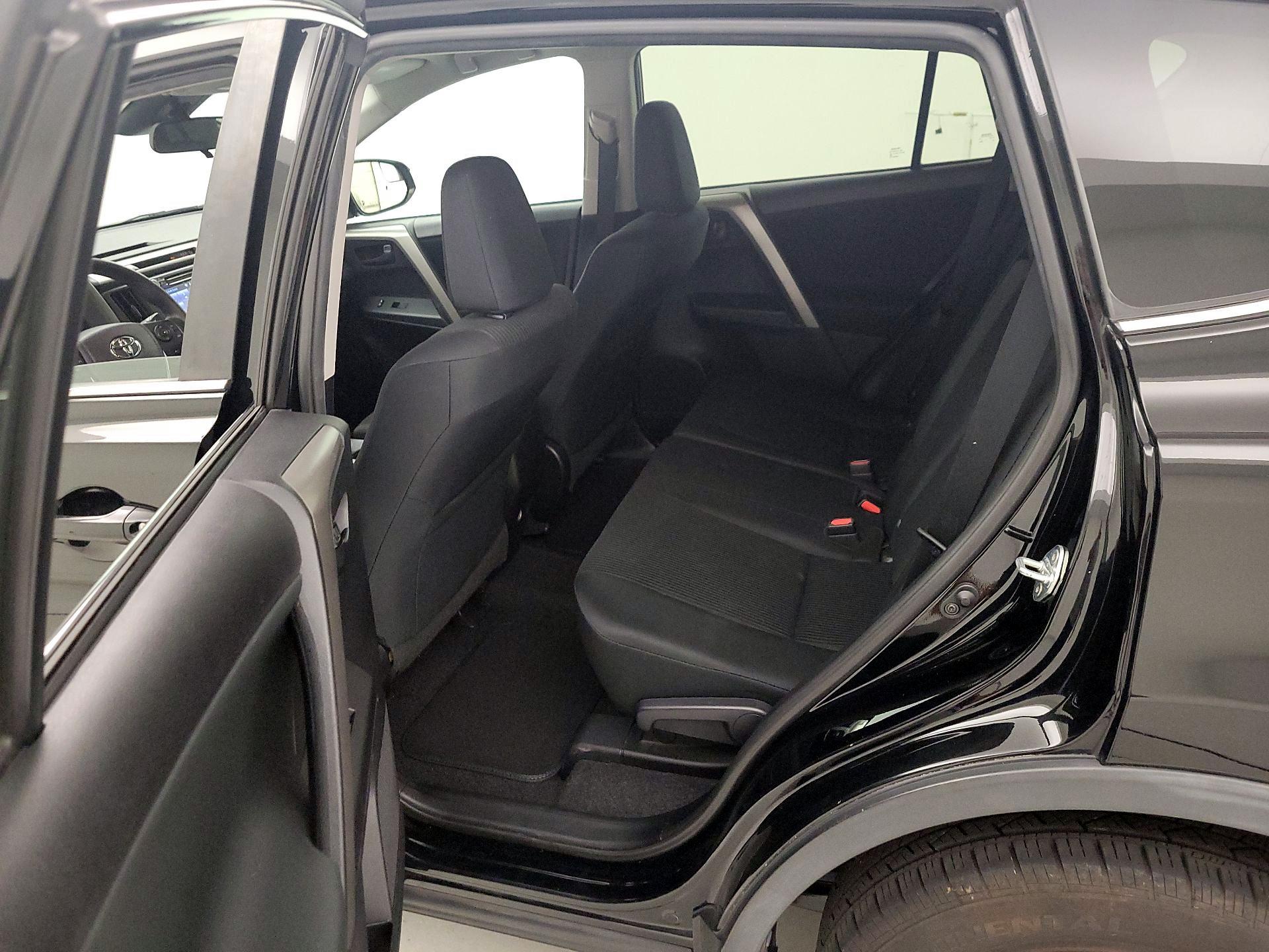 Thumbnail: 2017 Toyota RAV4 - 19