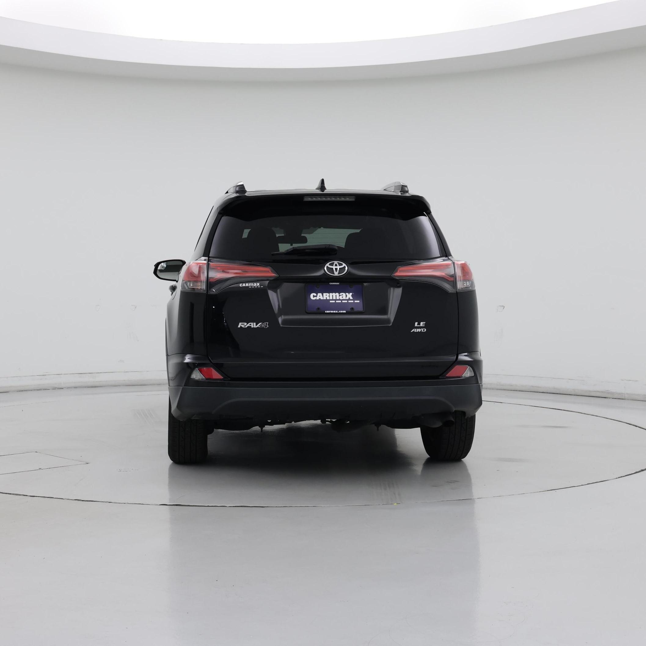 Thumbnail: 2017 Toyota RAV4 - 6