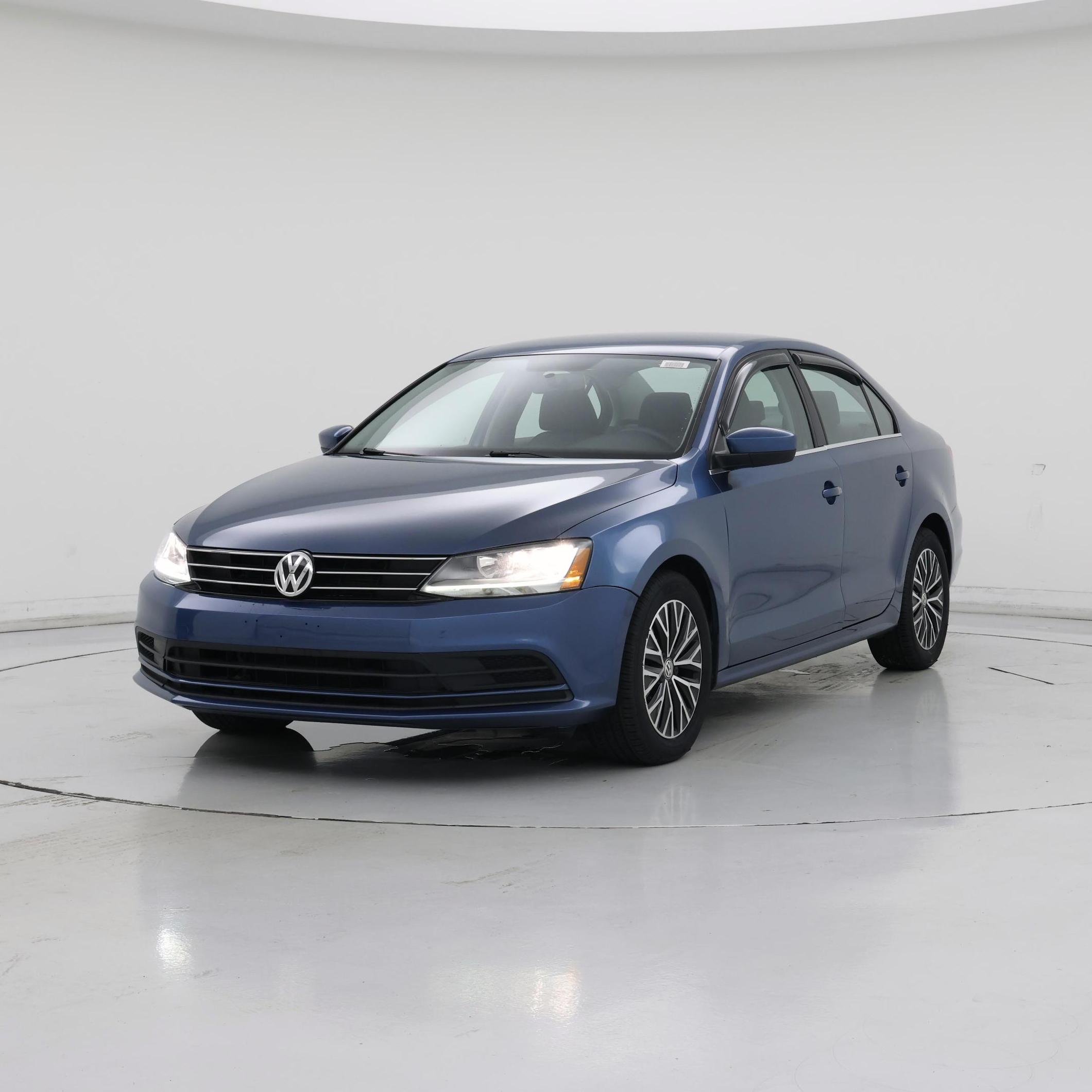 Thumbnail: 2017 Volkswagen Jetta - 4