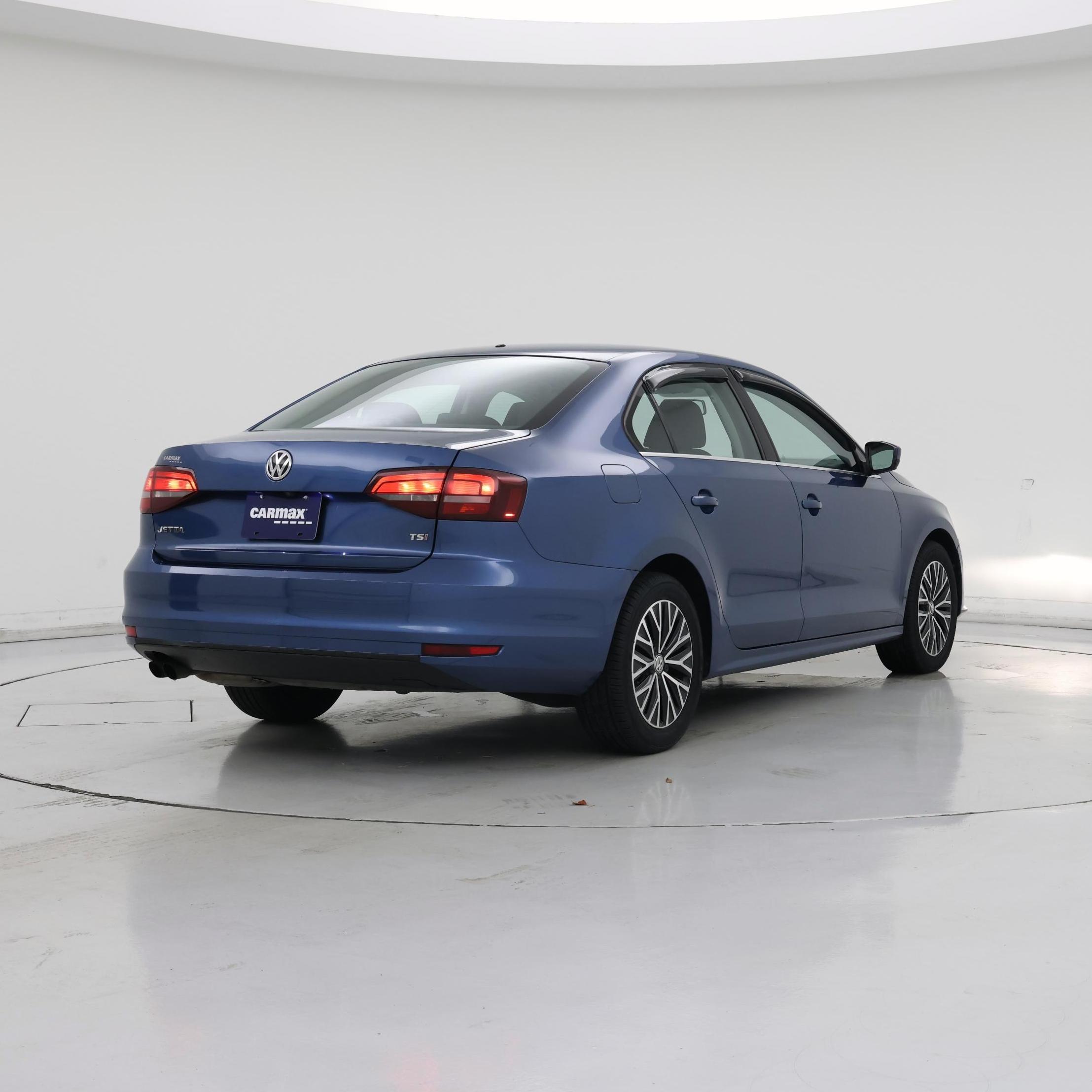 Thumbnail: 2017 Volkswagen Jetta - 8
