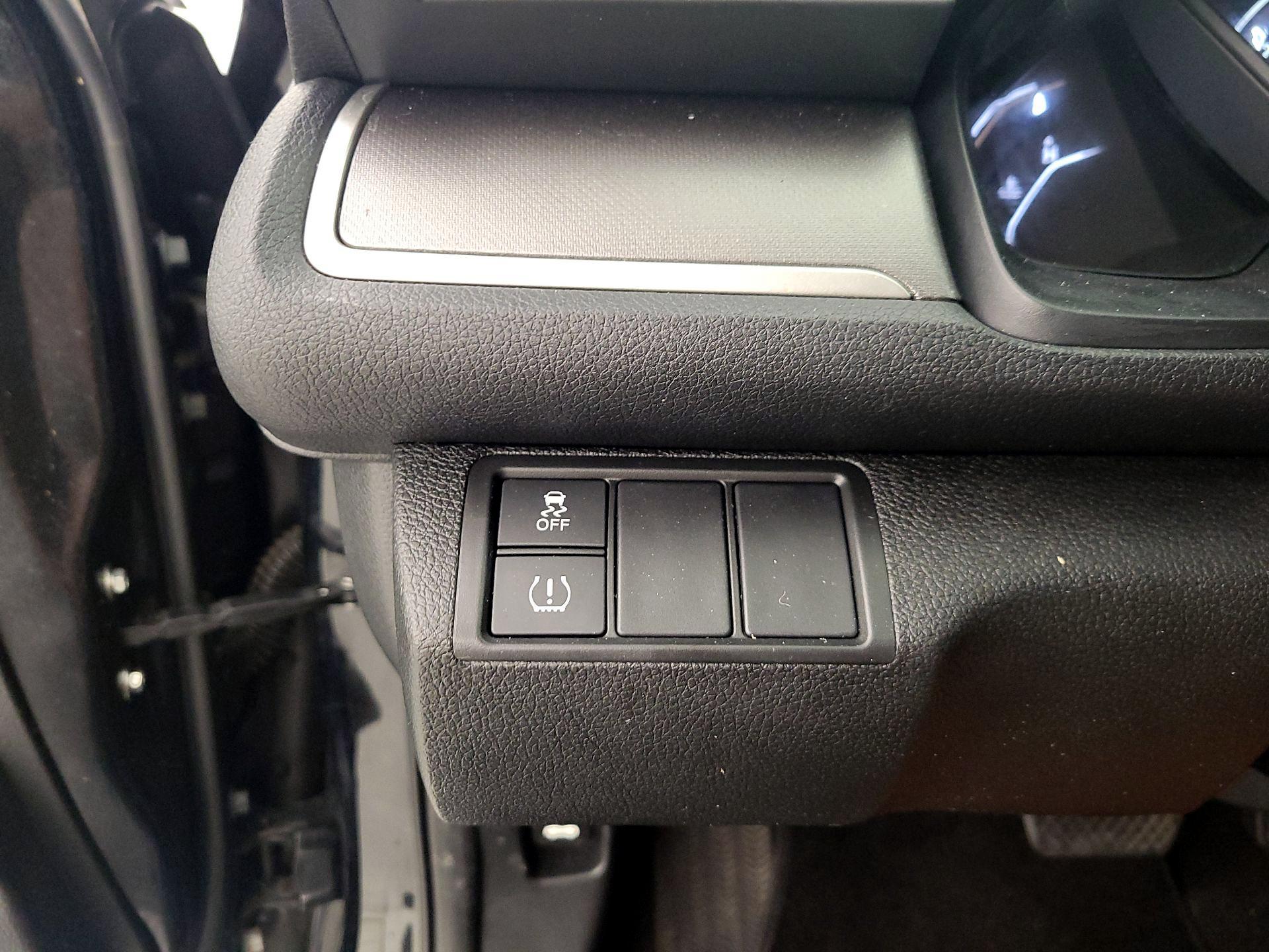 Thumbnail: 2016 Honda Civic - 11