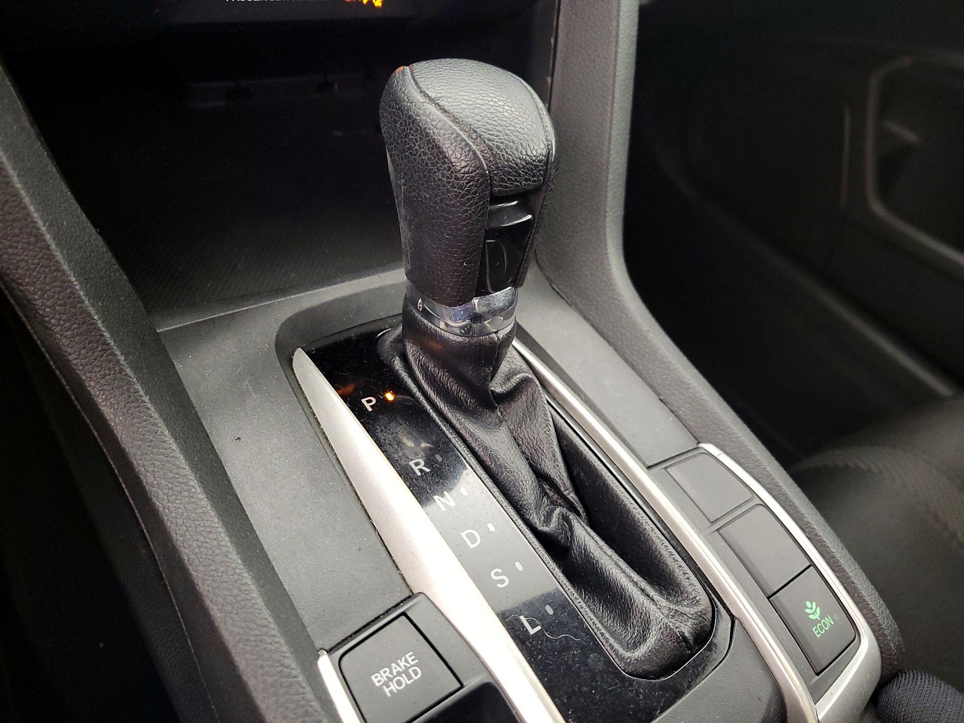 Thumbnail: 2016 Honda Civic - 15