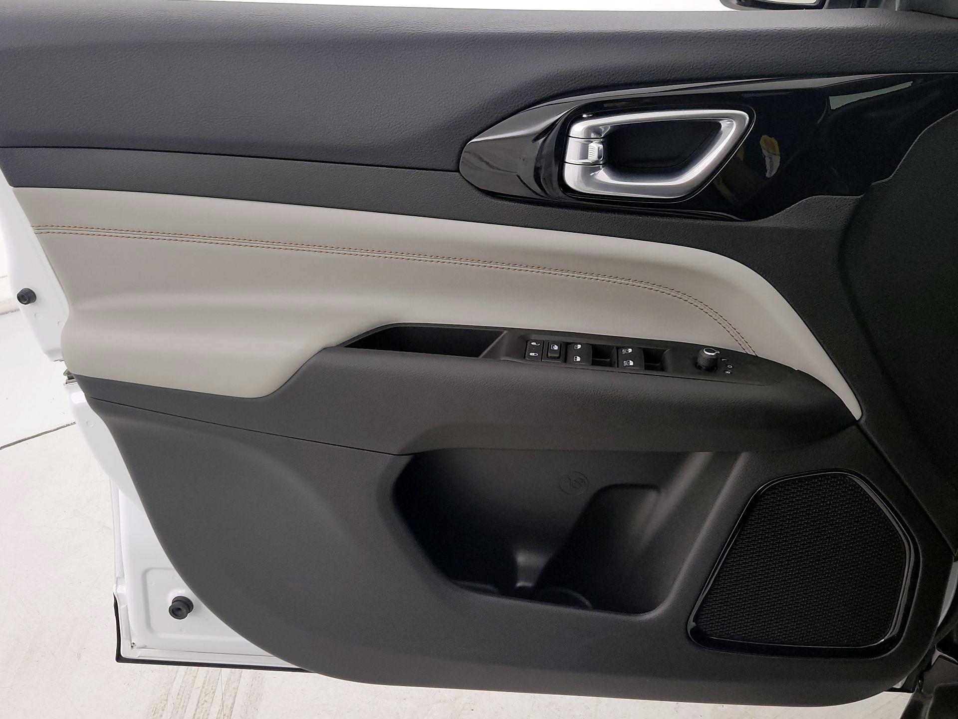 Thumbnail: 2022 Jeep Compass - 12
