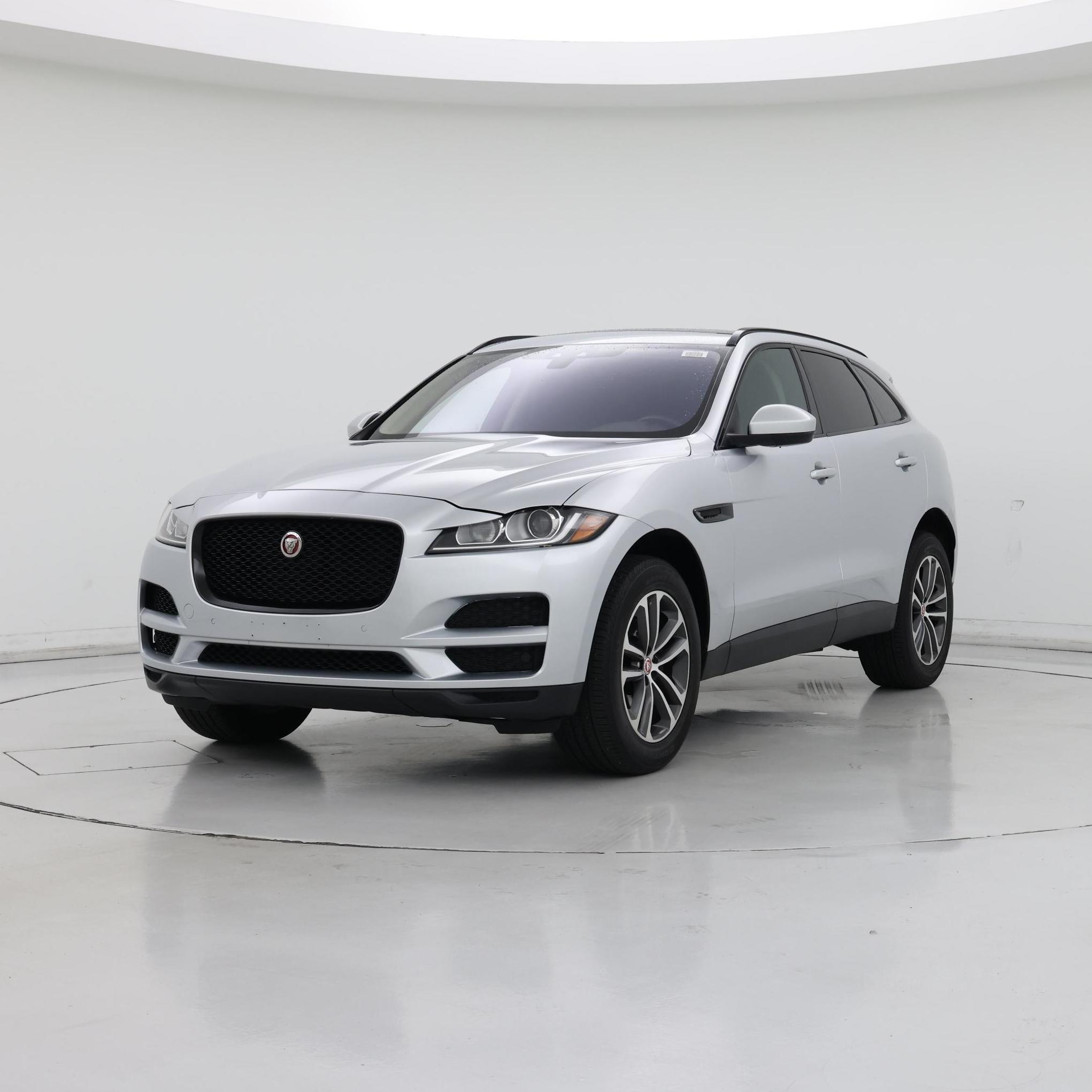 Thumbnail: 2019 Jaguar F-Pace - 4