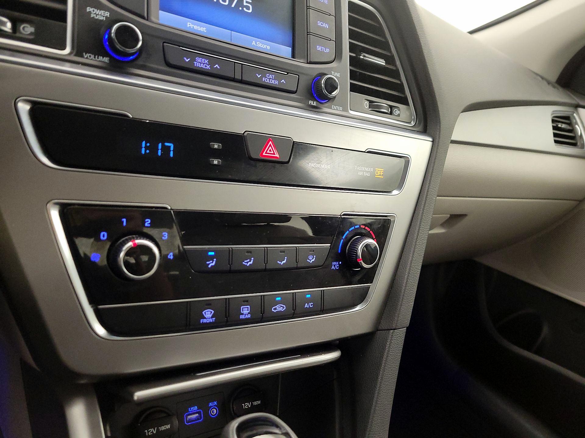 Thumbnail: 2015 Hyundai Sonata - 16