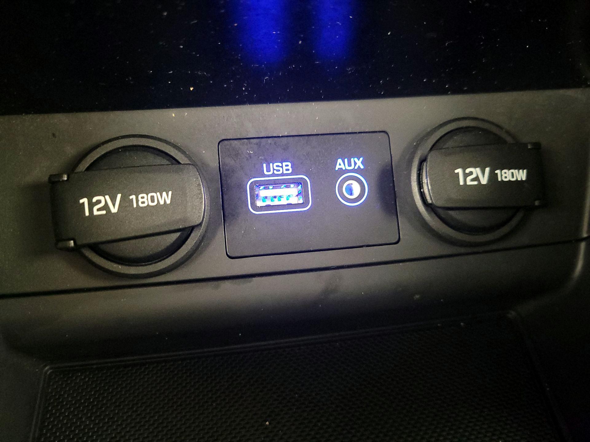 Thumbnail: 2015 Hyundai Sonata - 18