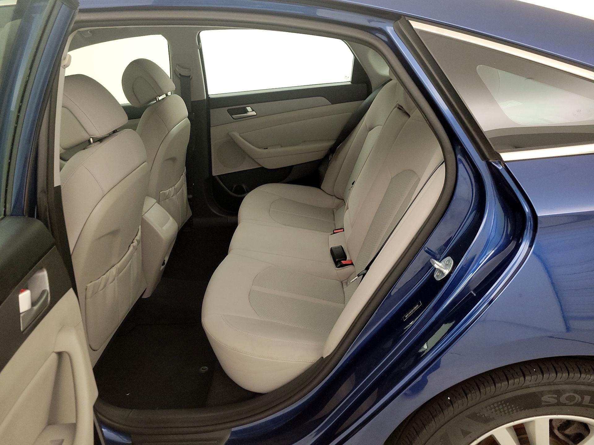 Thumbnail: 2015 Hyundai Sonata - 19