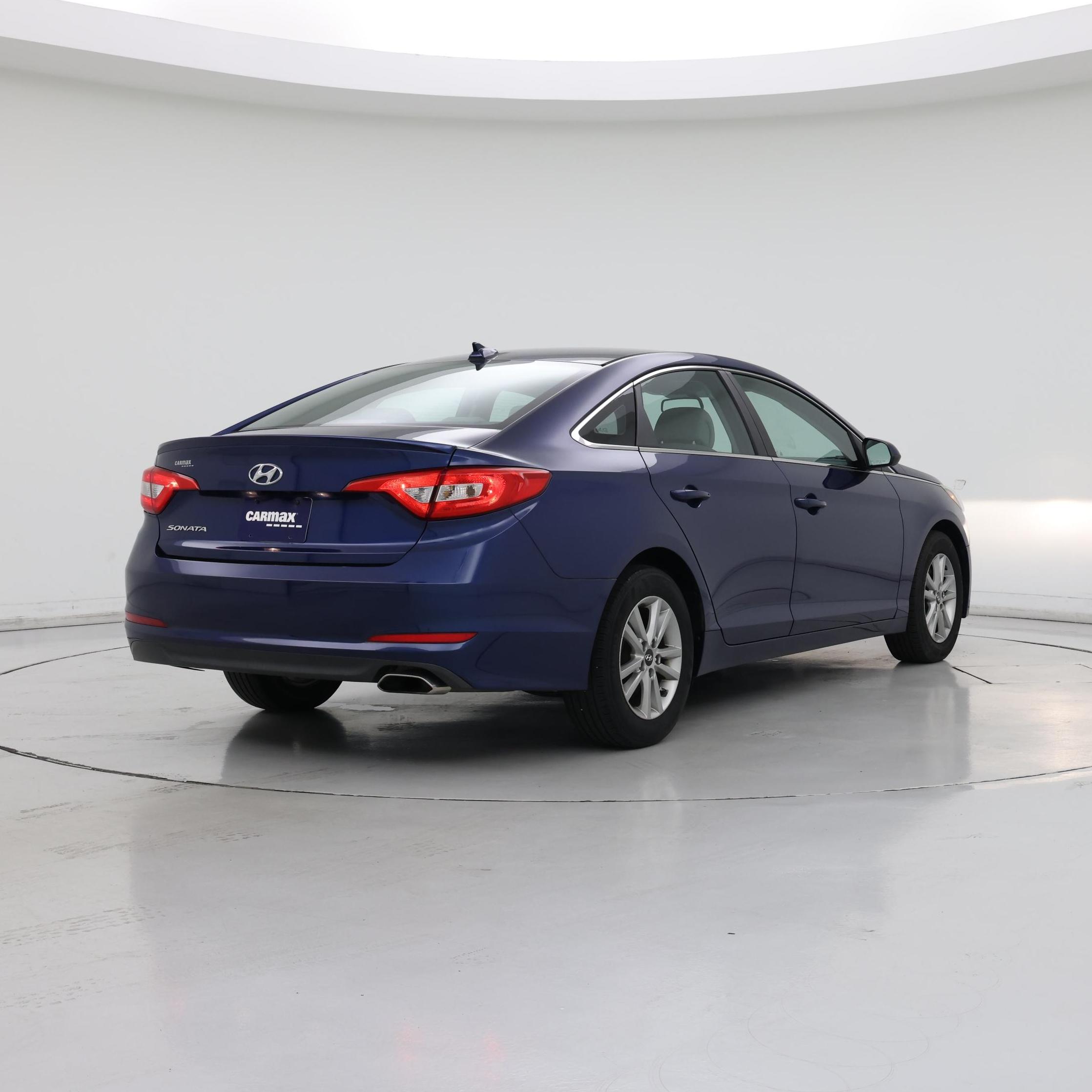 Thumbnail: 2015 Hyundai Sonata - 8