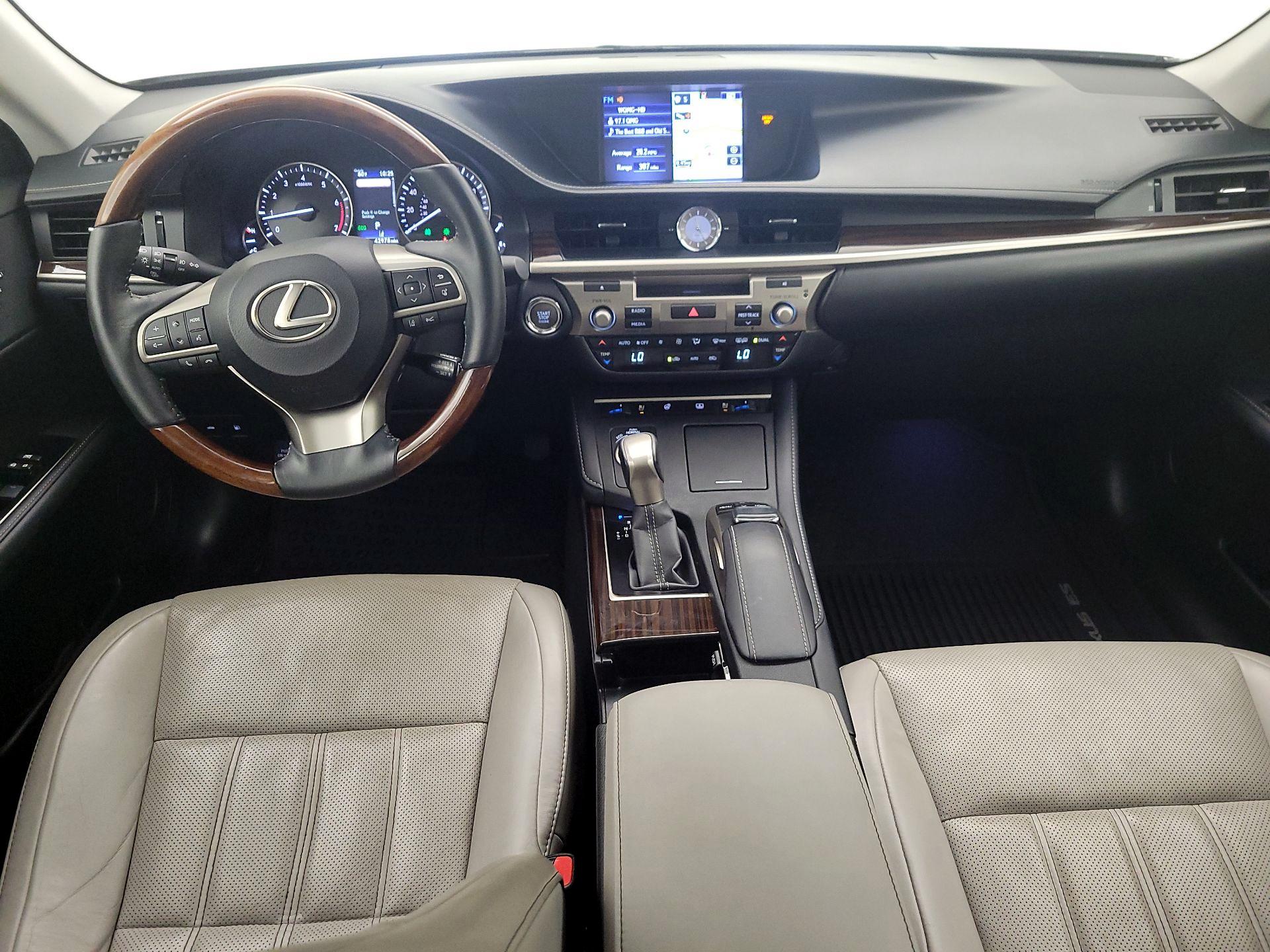 Thumbnail: 2016 Lexus ES - 9