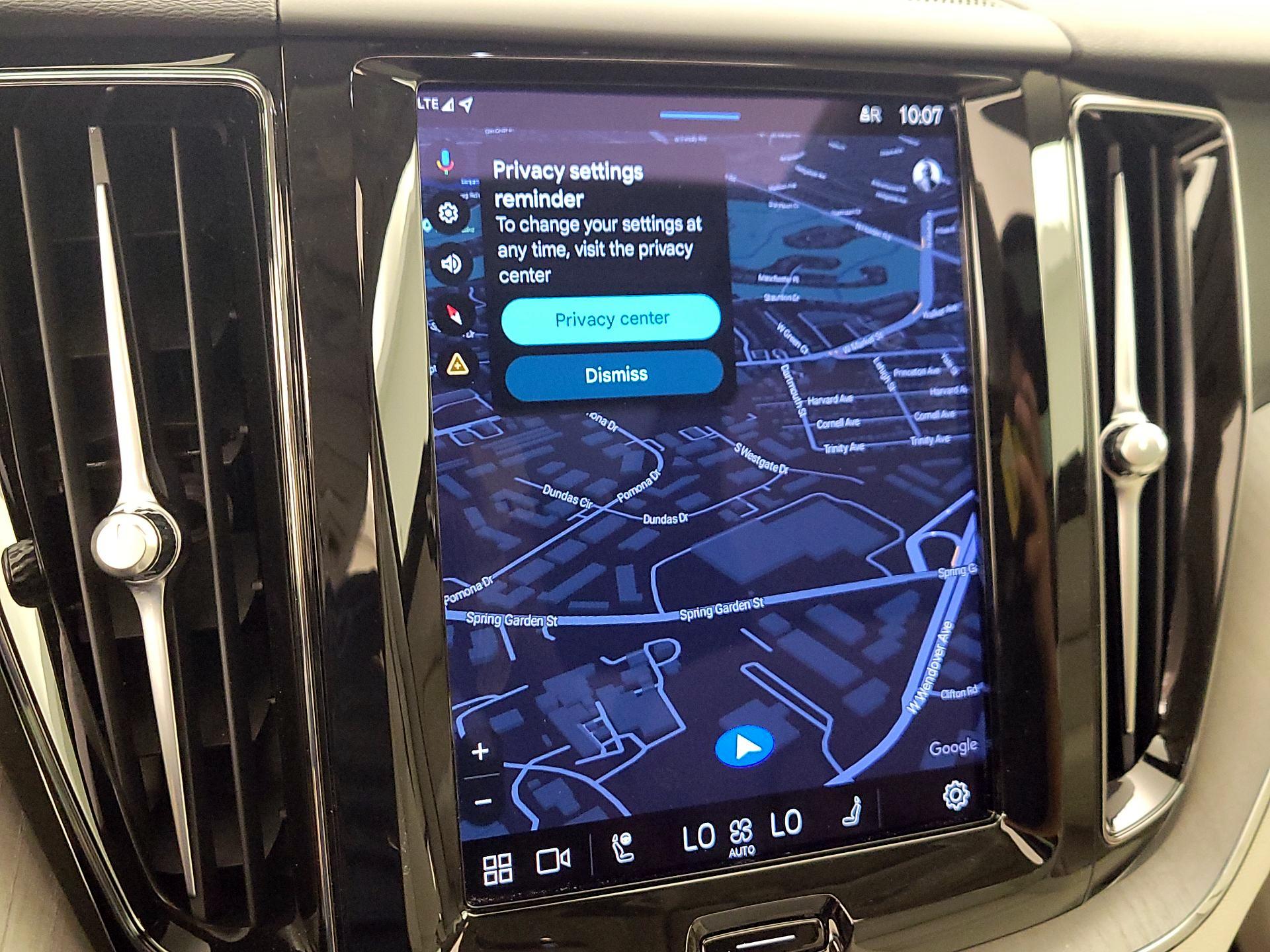 Thumbnail: 2023 Volvo XC60 - 14