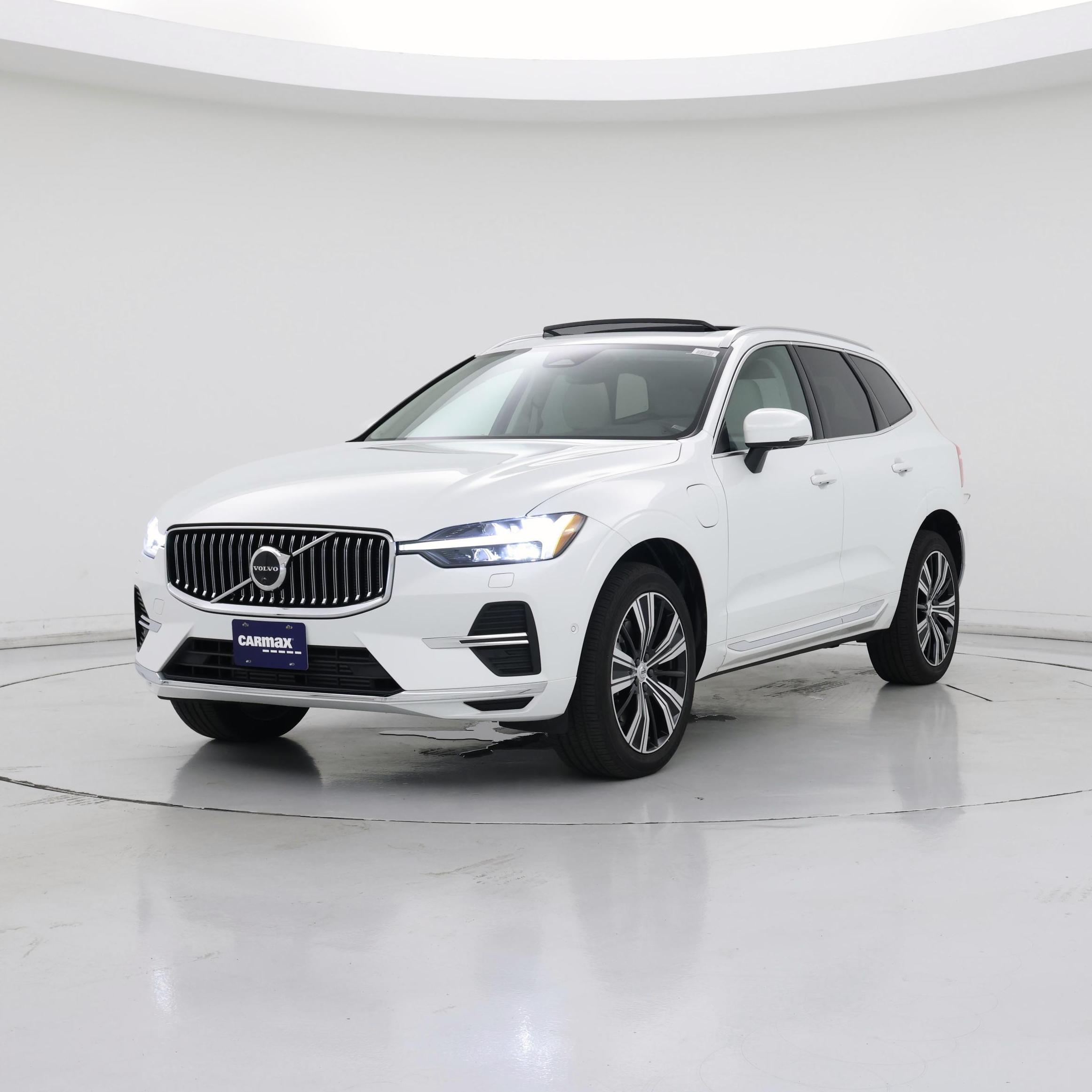 Thumbnail: 2023 Volvo XC60 - 4