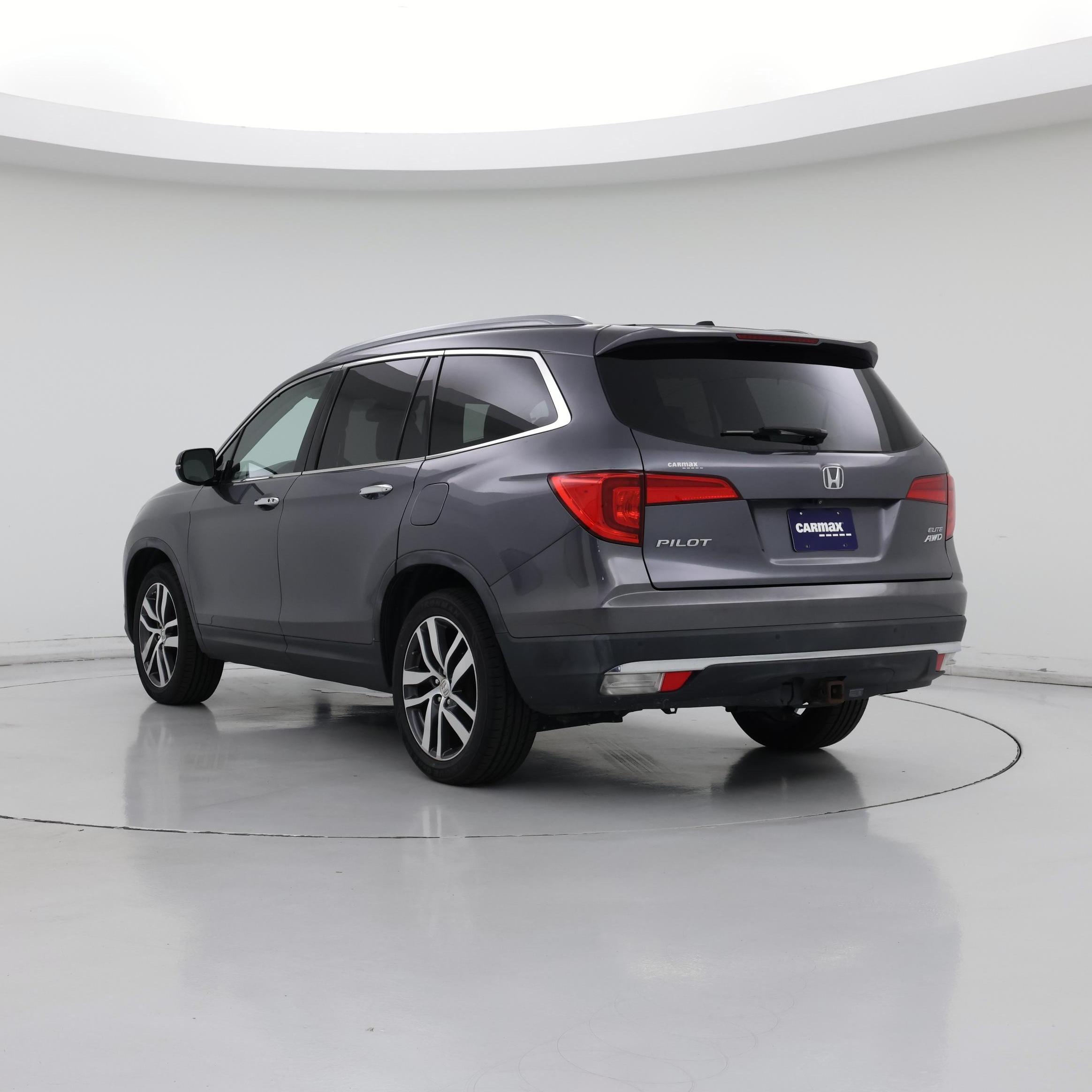 Thumbnail: 2016 Honda Pilot - 2