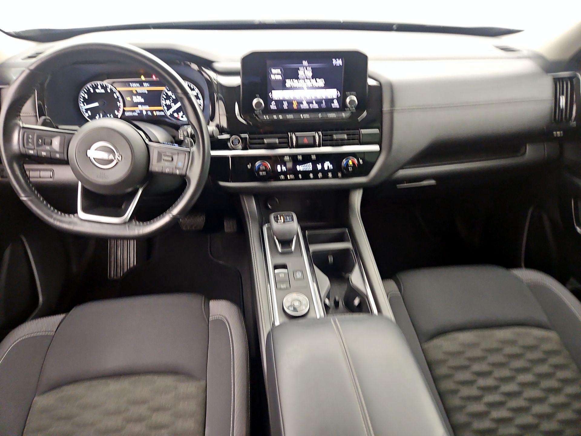 Thumbnail: 2022 Nissan Pathfinder - 9