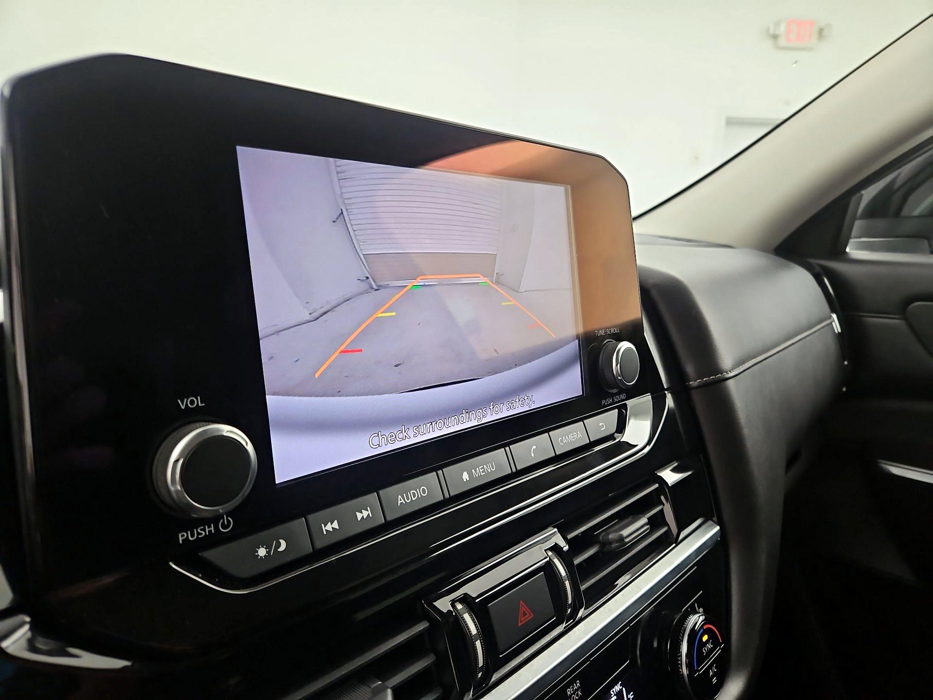 Thumbnail: 2022 Nissan Pathfinder - 14