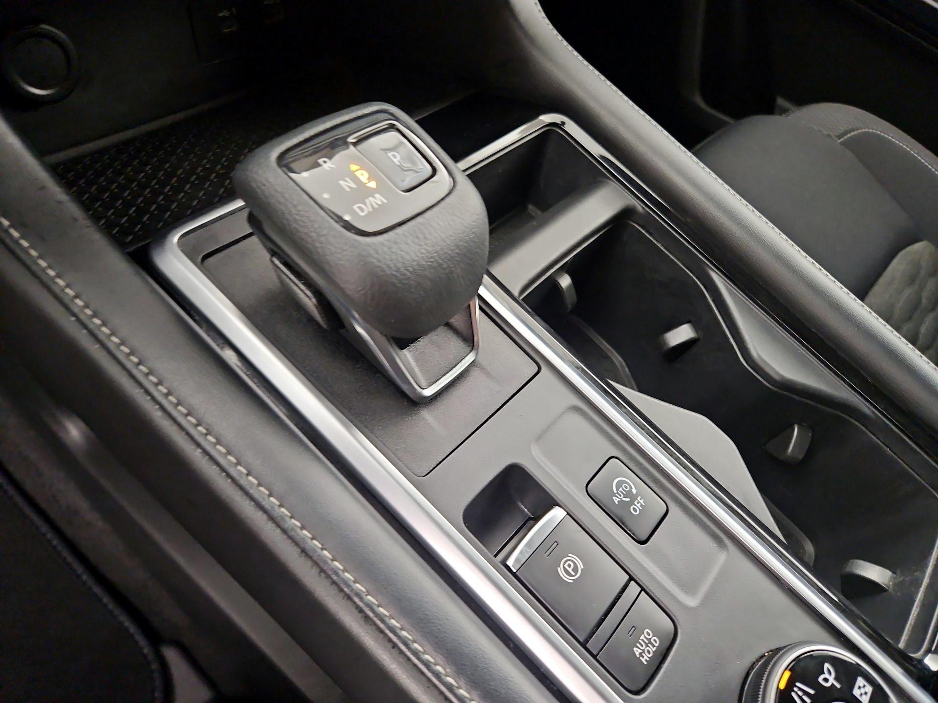 Thumbnail: 2022 Nissan Pathfinder - 17