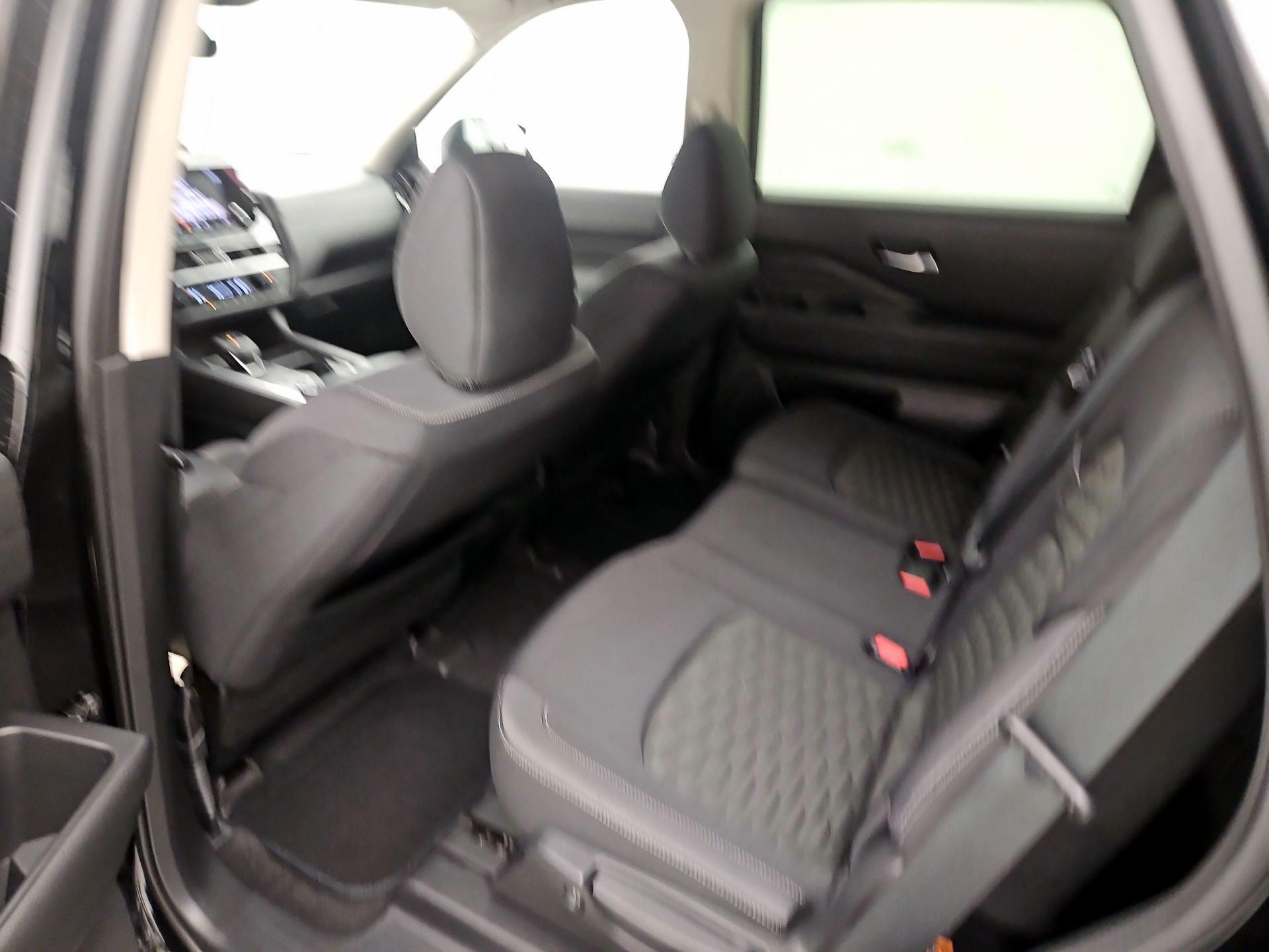 Thumbnail: 2022 Nissan Pathfinder - 19