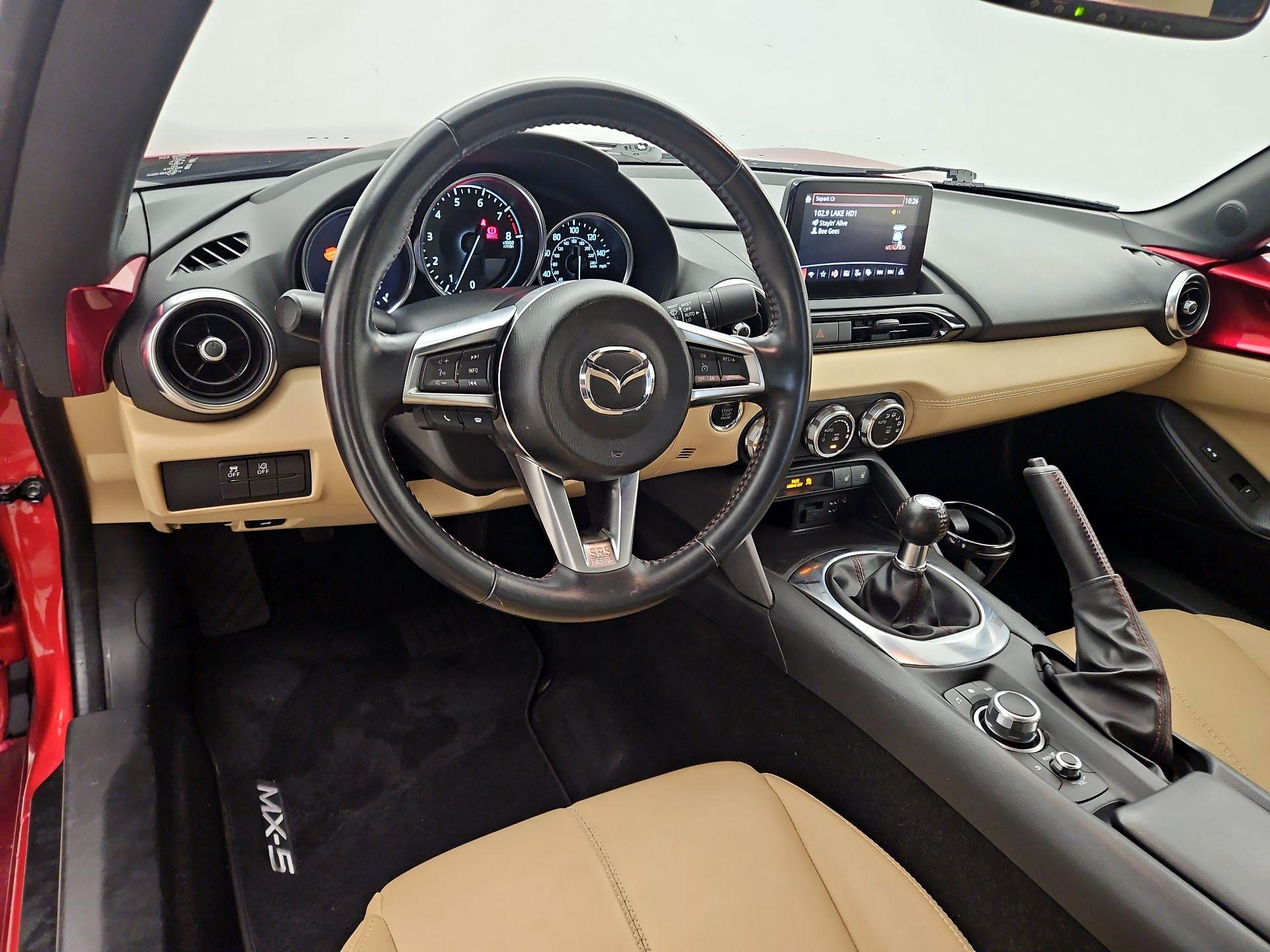 Thumbnail: 2019 Mazda MX-5 Miata - 9