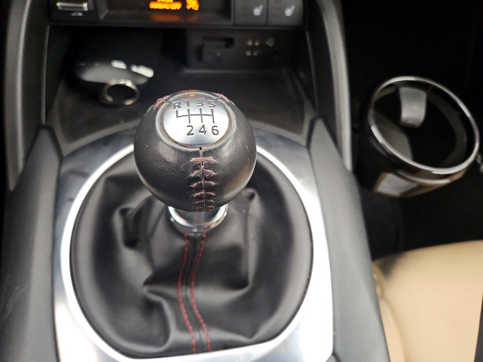 Thumbnail: 2019 Mazda MX-5 Miata - 17