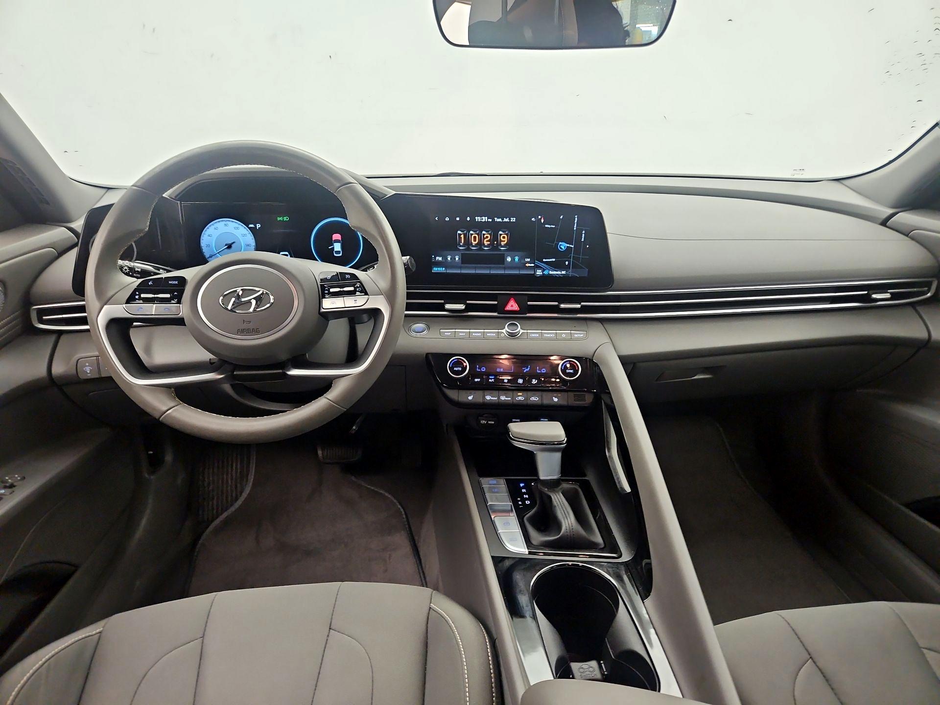 Thumbnail: 2023 Hyundai Elantra - 9