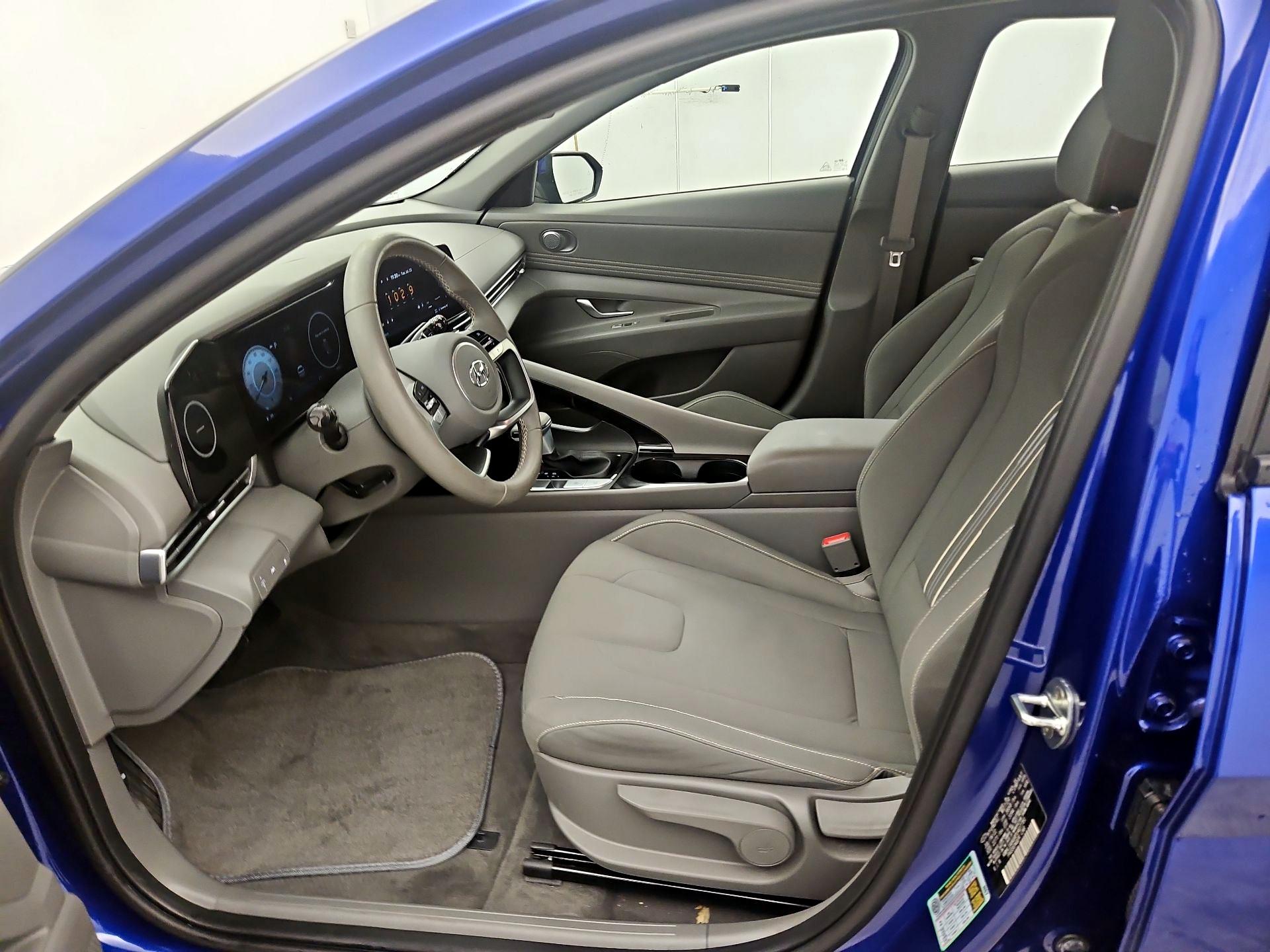 Thumbnail: 2023 Hyundai Elantra - 11