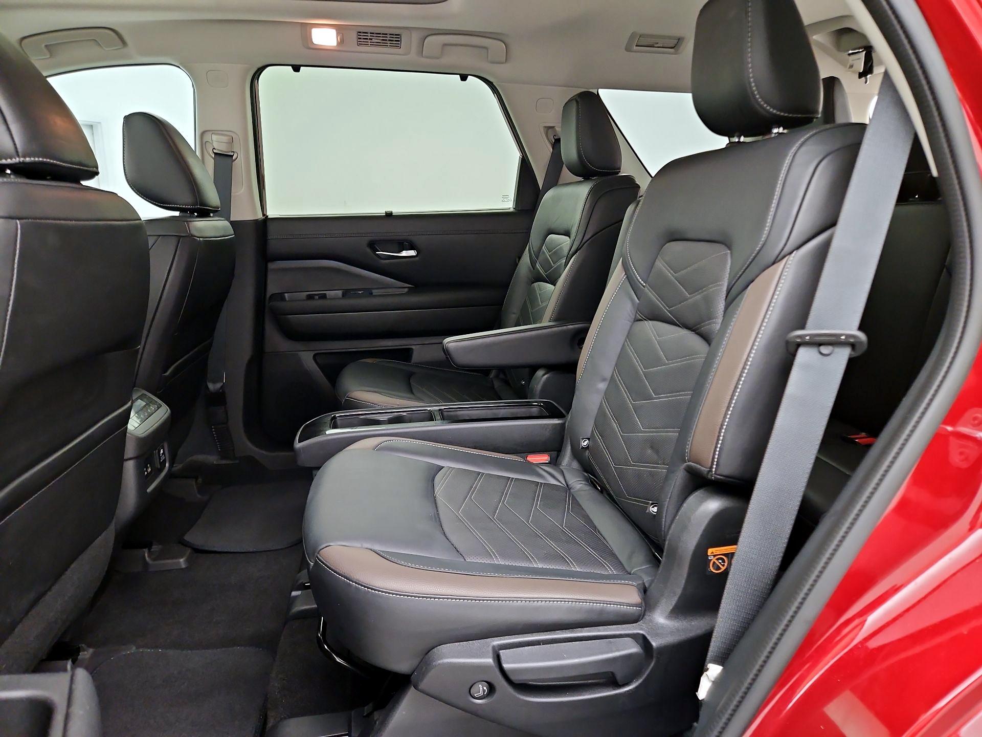 Thumbnail: 2022 Nissan Pathfinder - 20