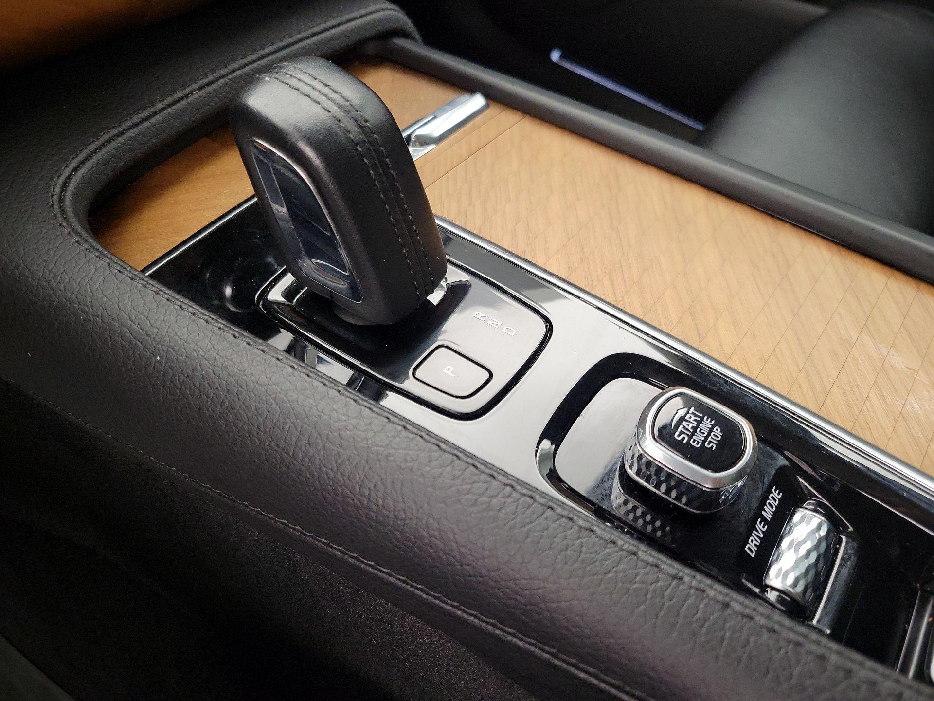 Thumbnail: 2021 Volvo XC90 - 17