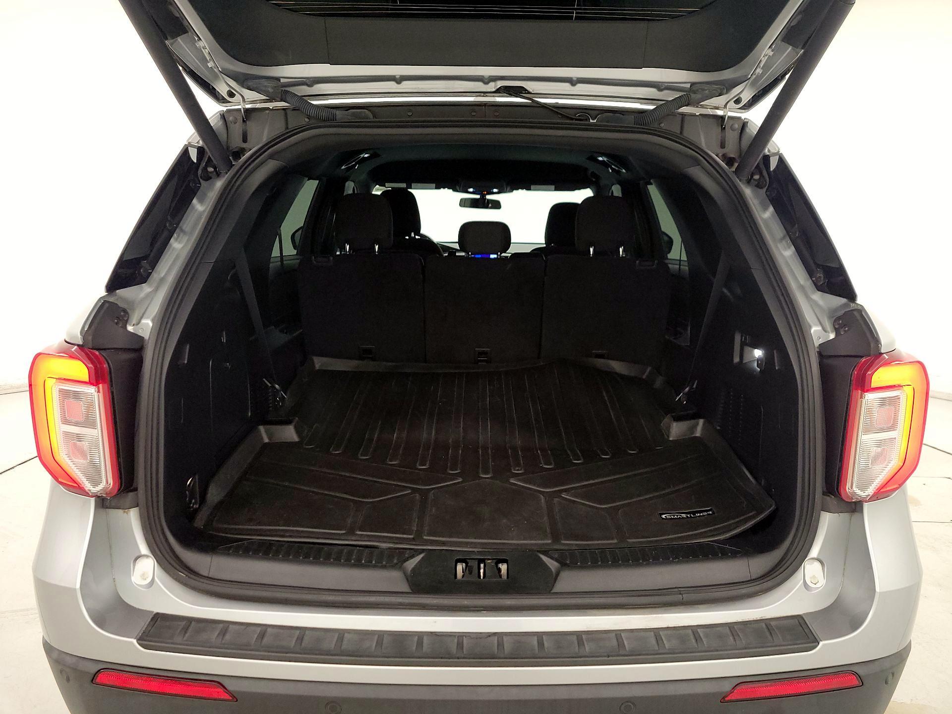 Thumbnail: 2020 Ford Explorer - 20