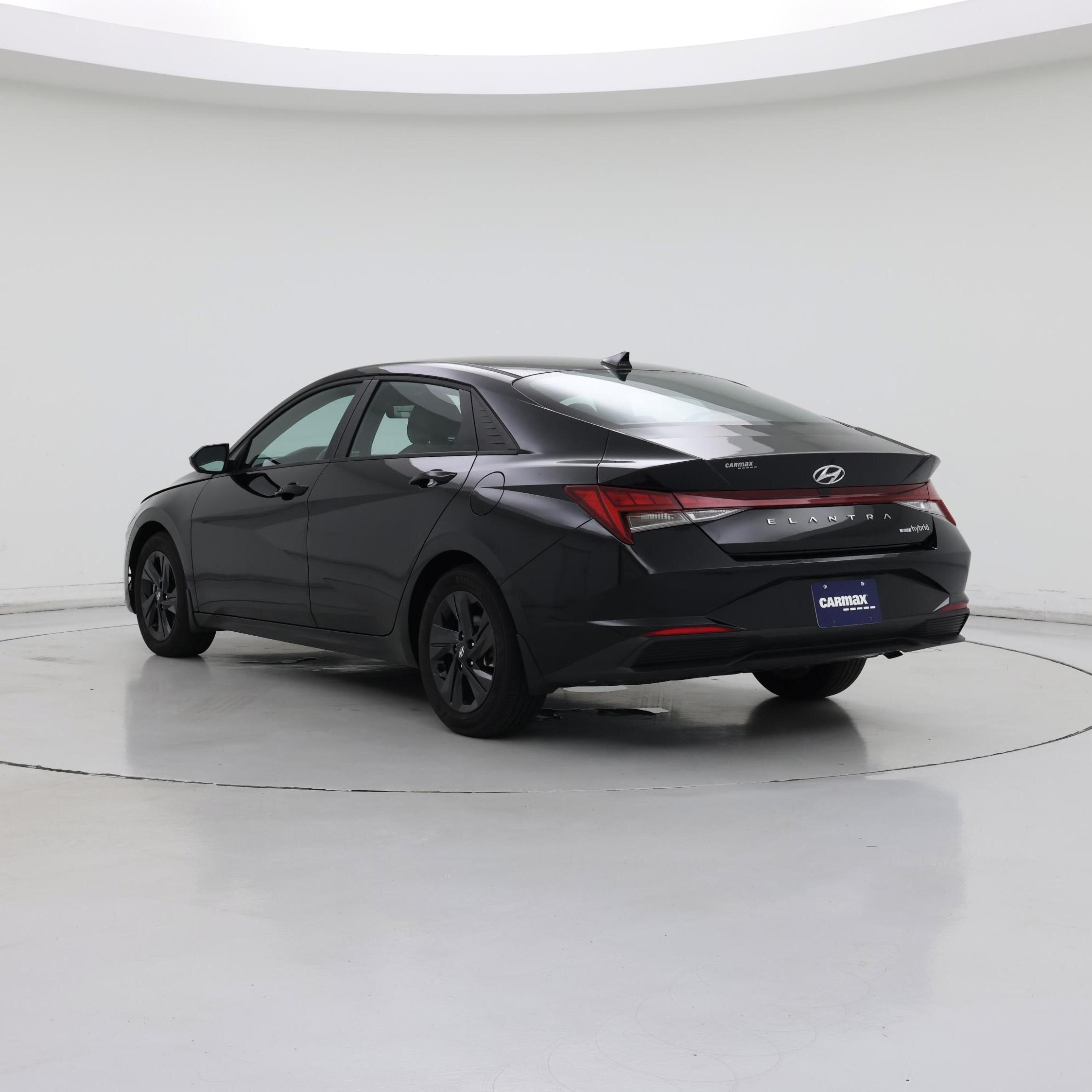 Thumbnail: 2023 Hyundai Elantra - 2