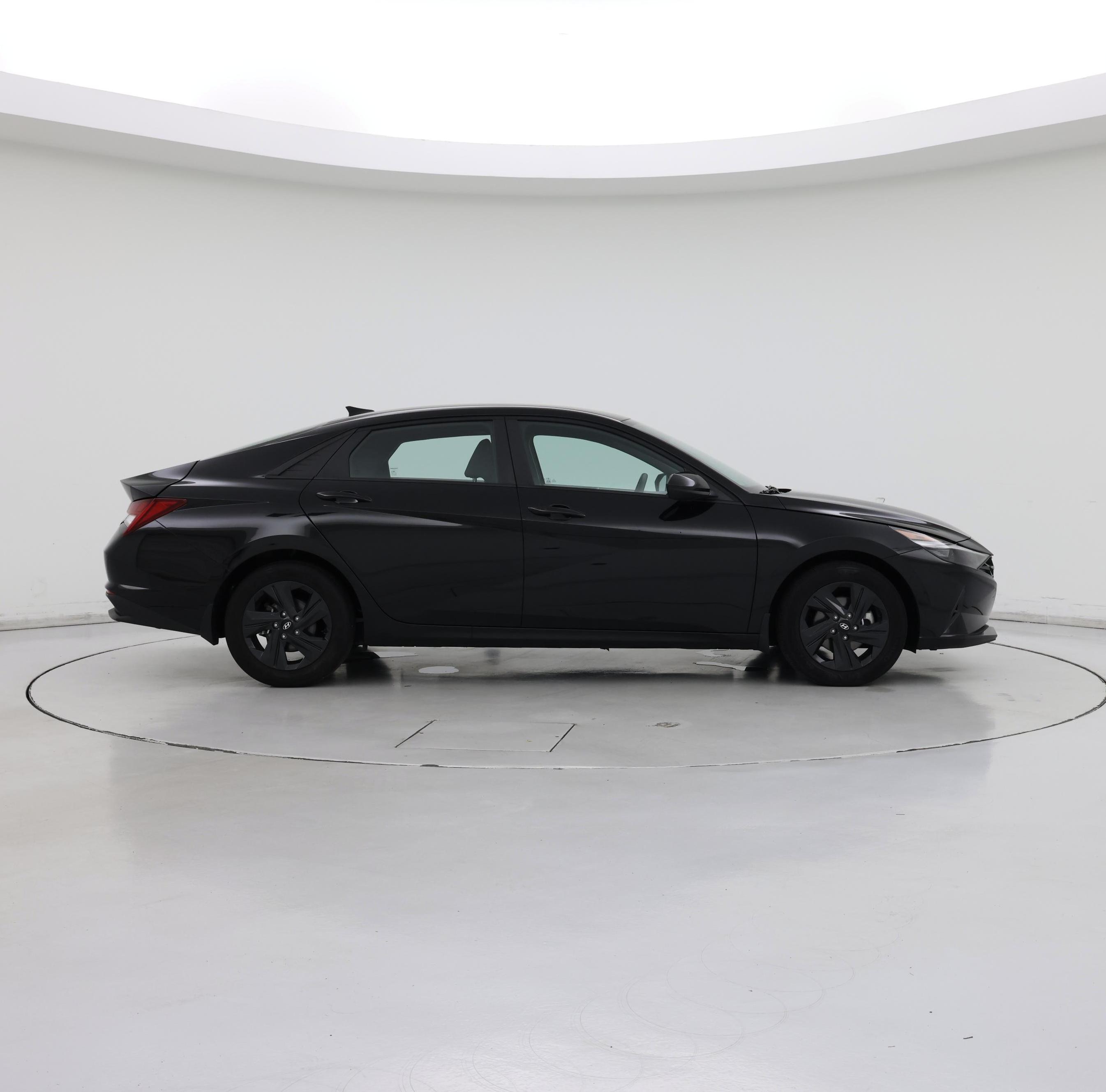 Thumbnail: 2023 Hyundai Elantra - 7