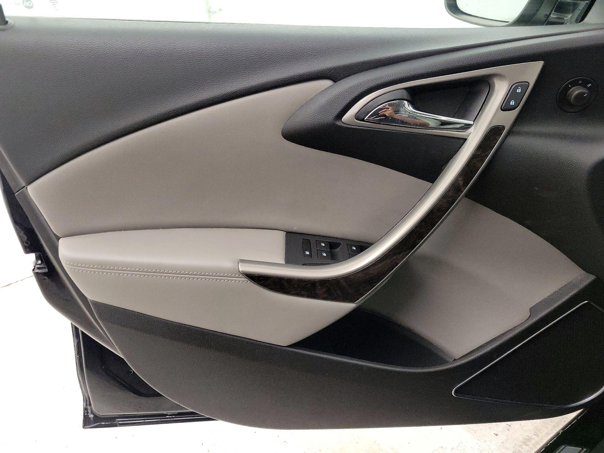 Thumbnail: 2016 Buick Verano - 12