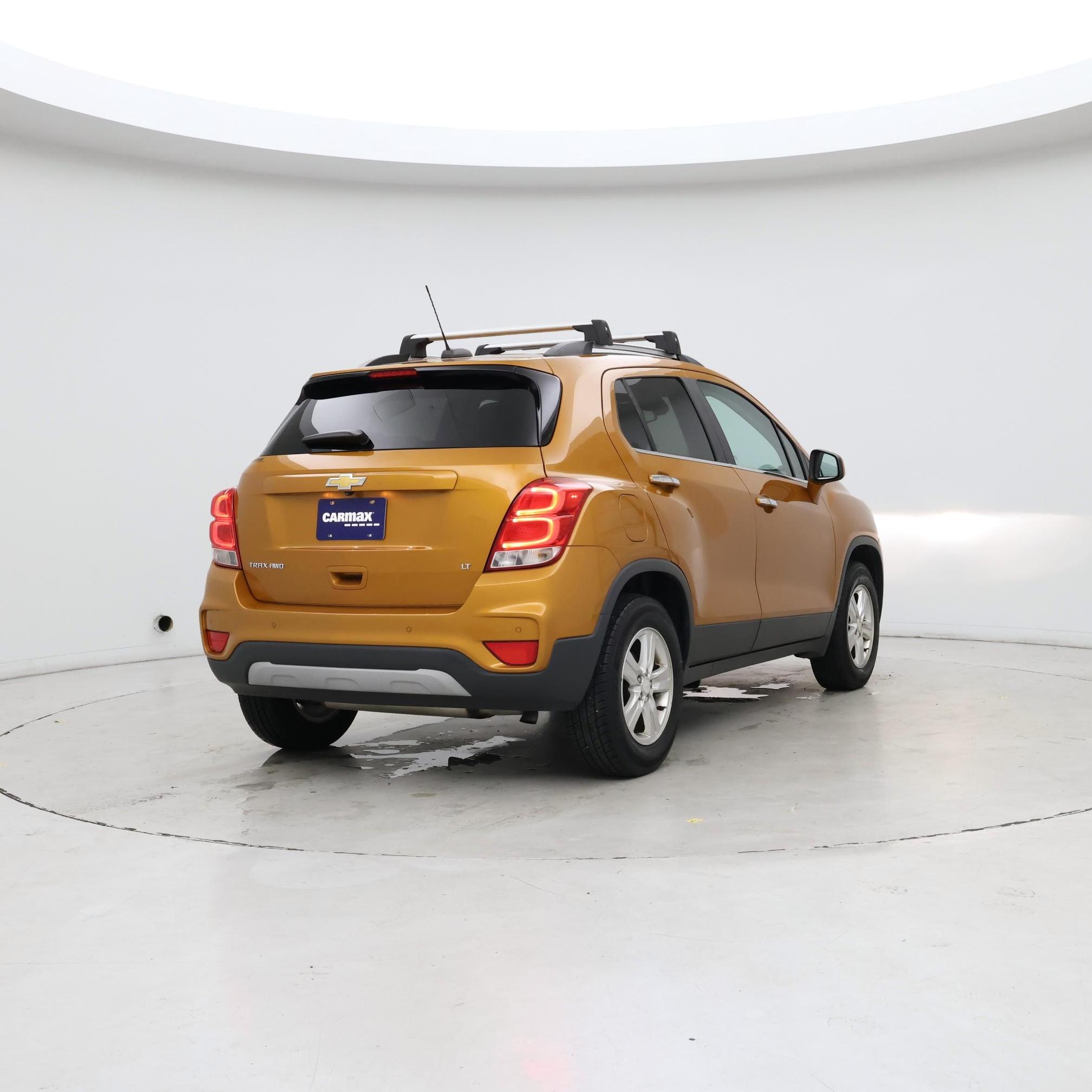 Thumbnail: 2017 Chevrolet Trax - 8