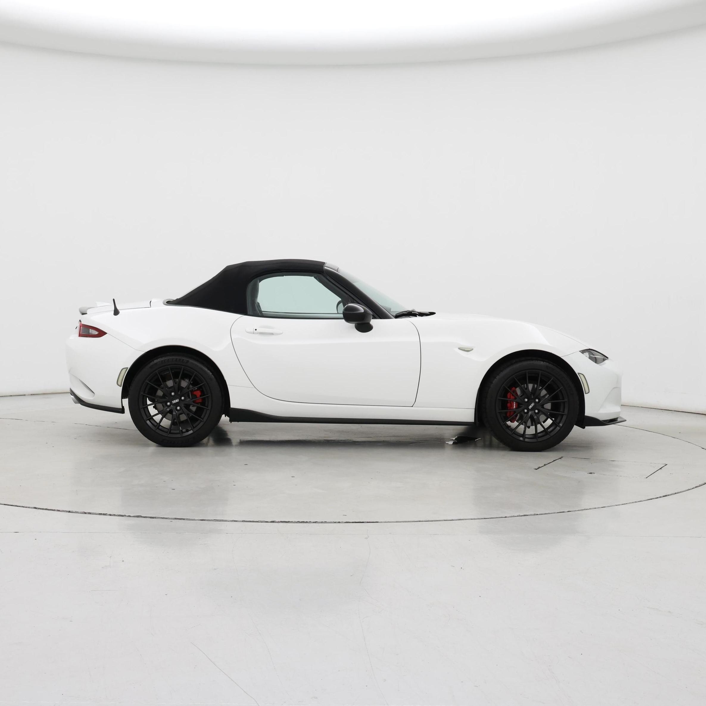 Thumbnail: 2021 Mazda MX-5 Miata - 7