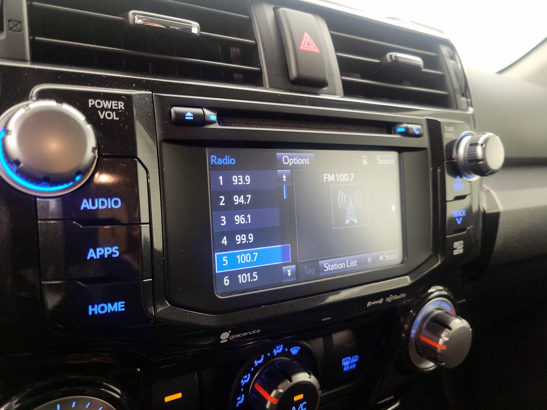 Thumbnail: 2016 Toyota 4Runner - 15