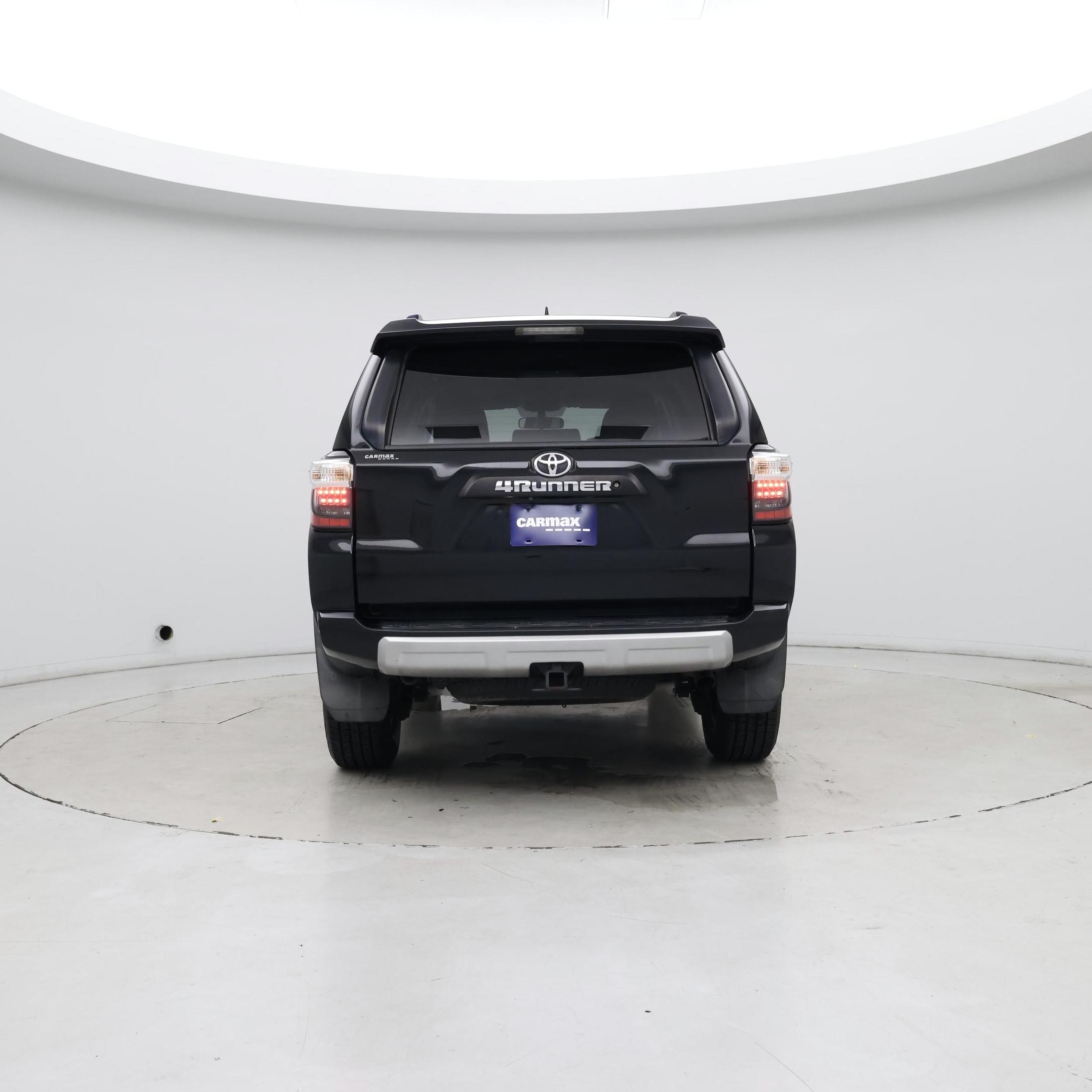 Thumbnail: 2016 Toyota 4Runner - 6