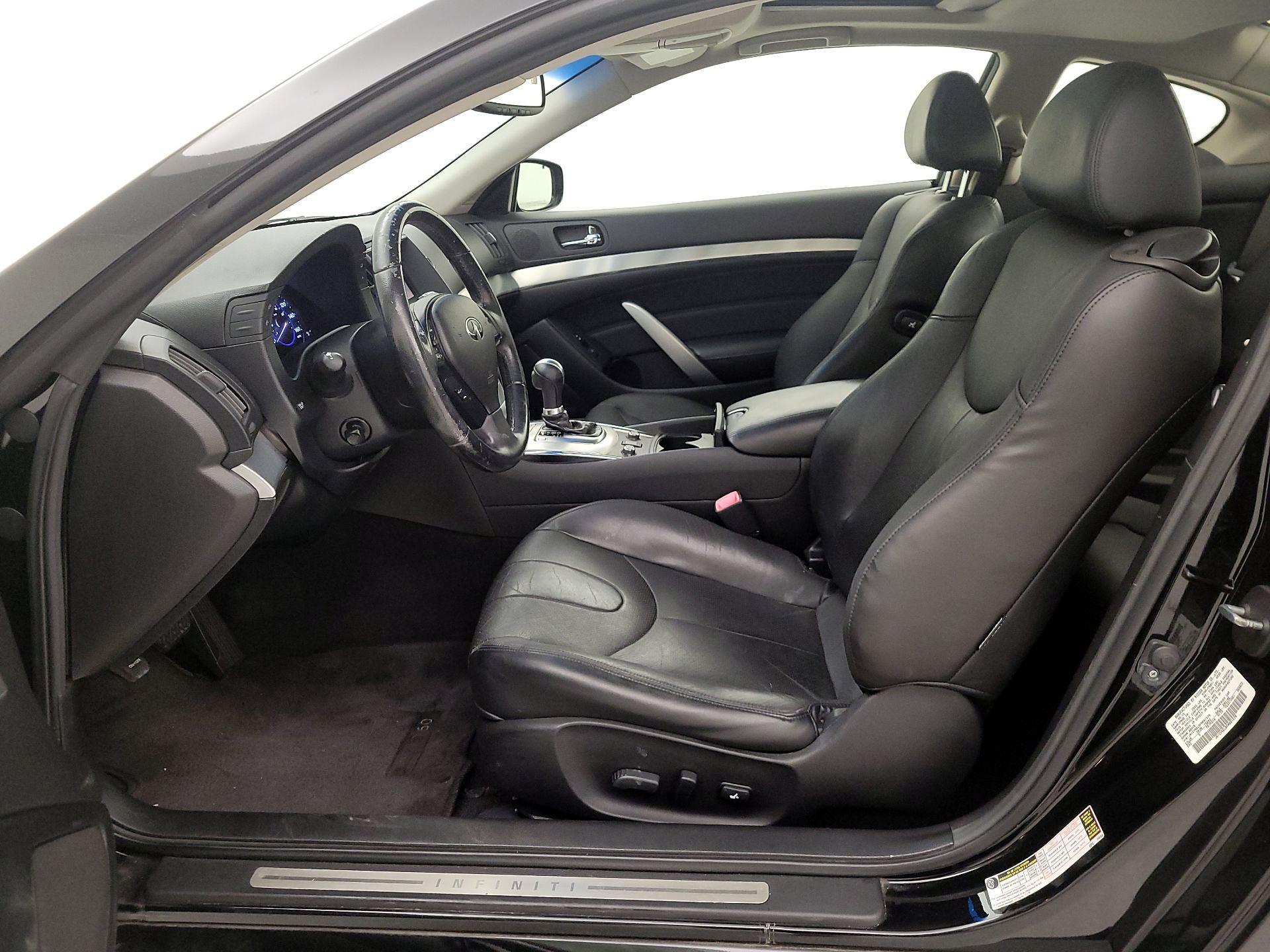 Thumbnail: 2015 INFINITI Q60 - 11