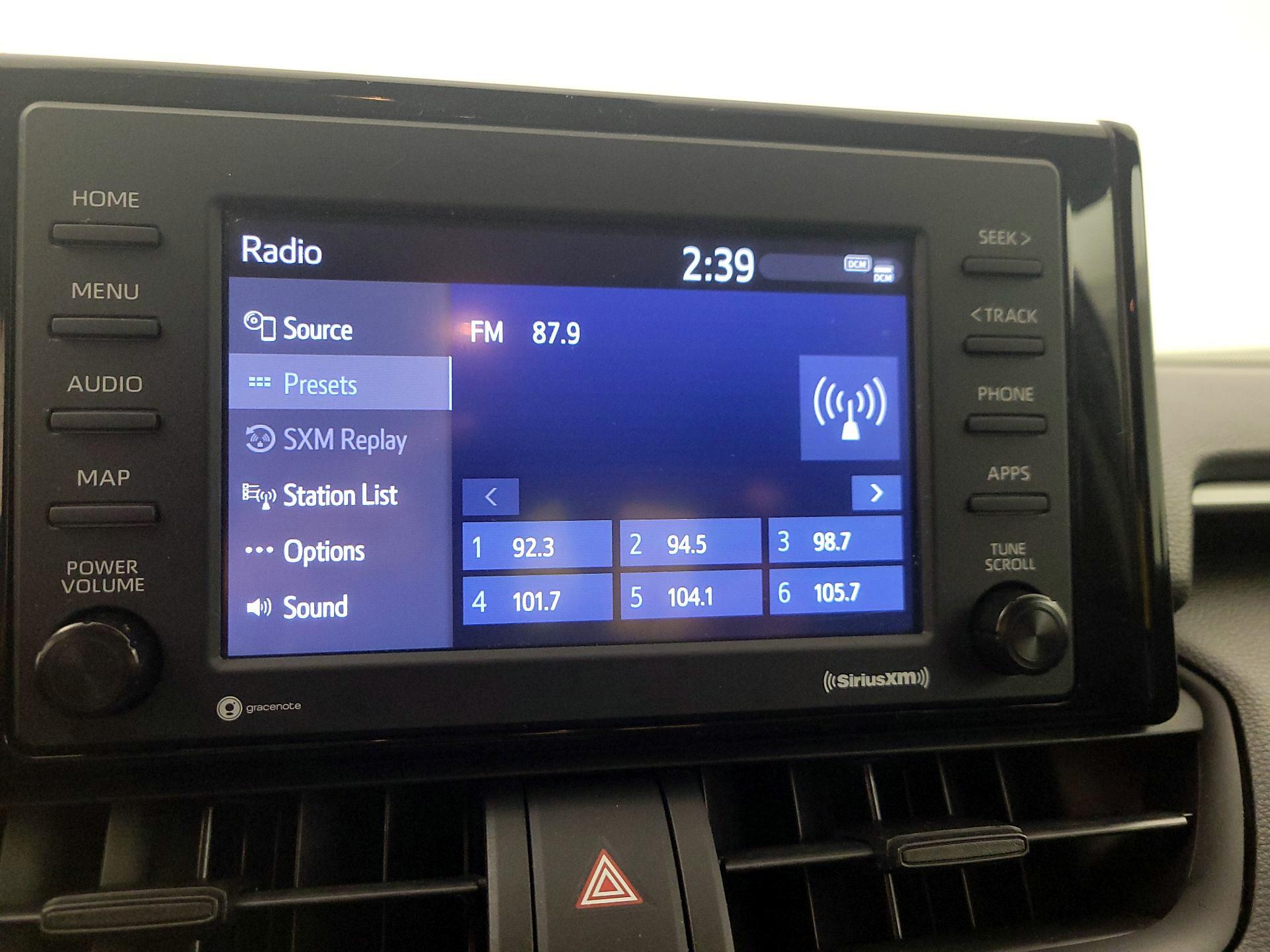 Thumbnail: 2021 Toyota RAV4 - 15
