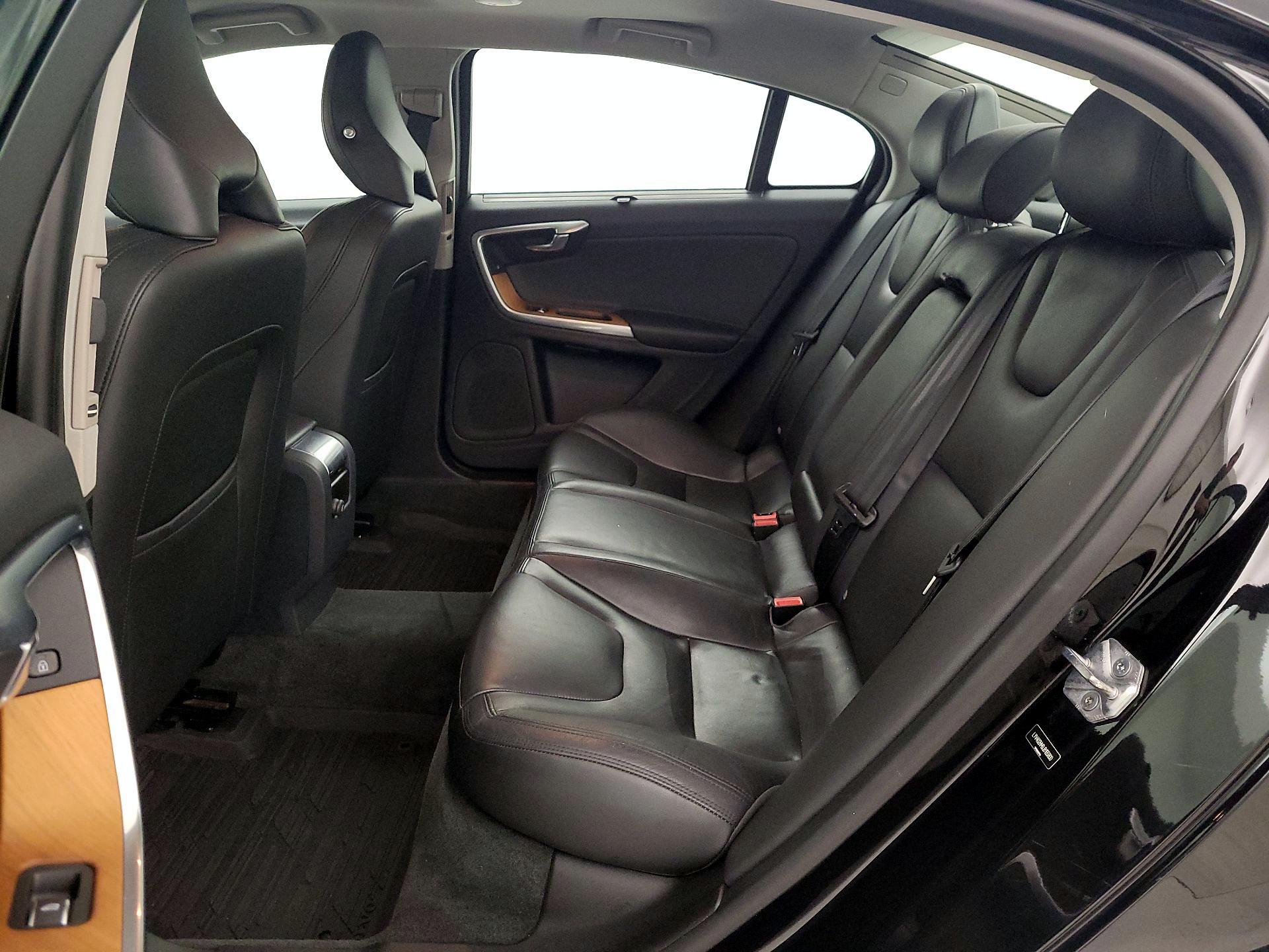 Thumbnail: 2018 Volvo S60 - 20