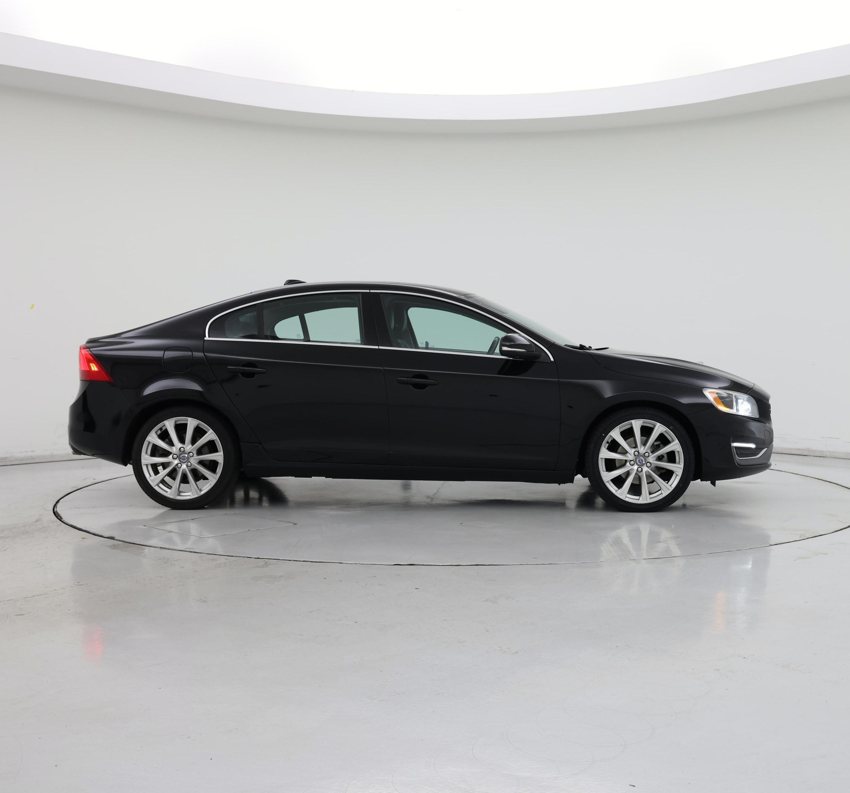 Thumbnail: 2018 Volvo S60 - 7