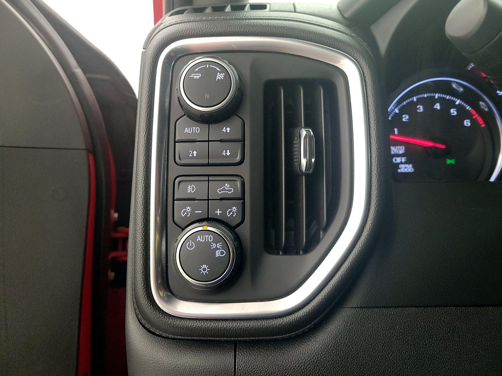 Thumbnail: 2019 Chevrolet Silverado 1500 - 13
