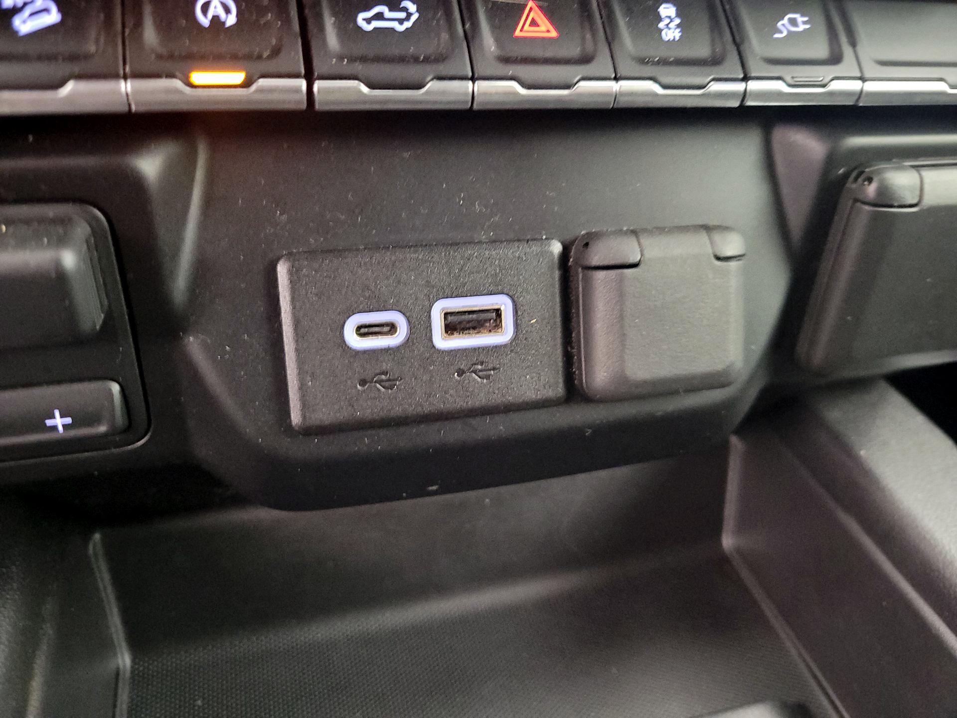 Thumbnail: 2019 Chevrolet Silverado 1500 - 18