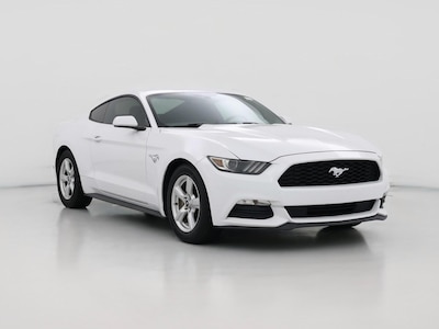 White 2017 Ford Mustang